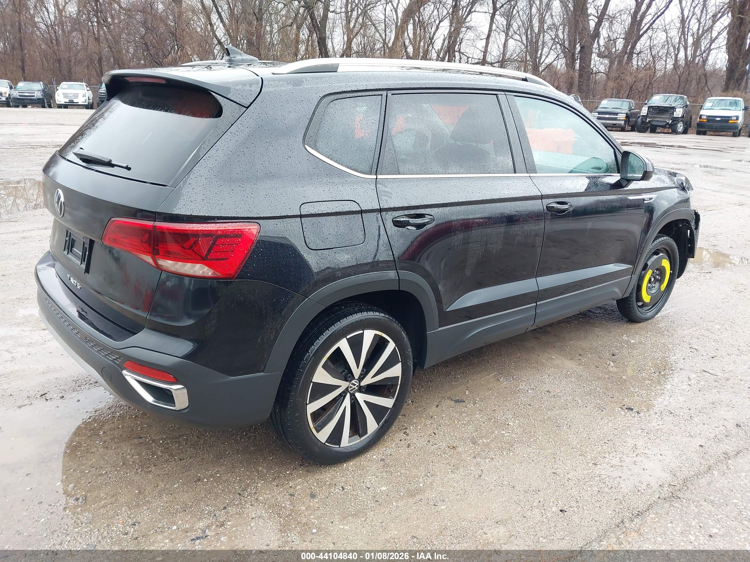 VOLKSWAGEN TAOS image 4