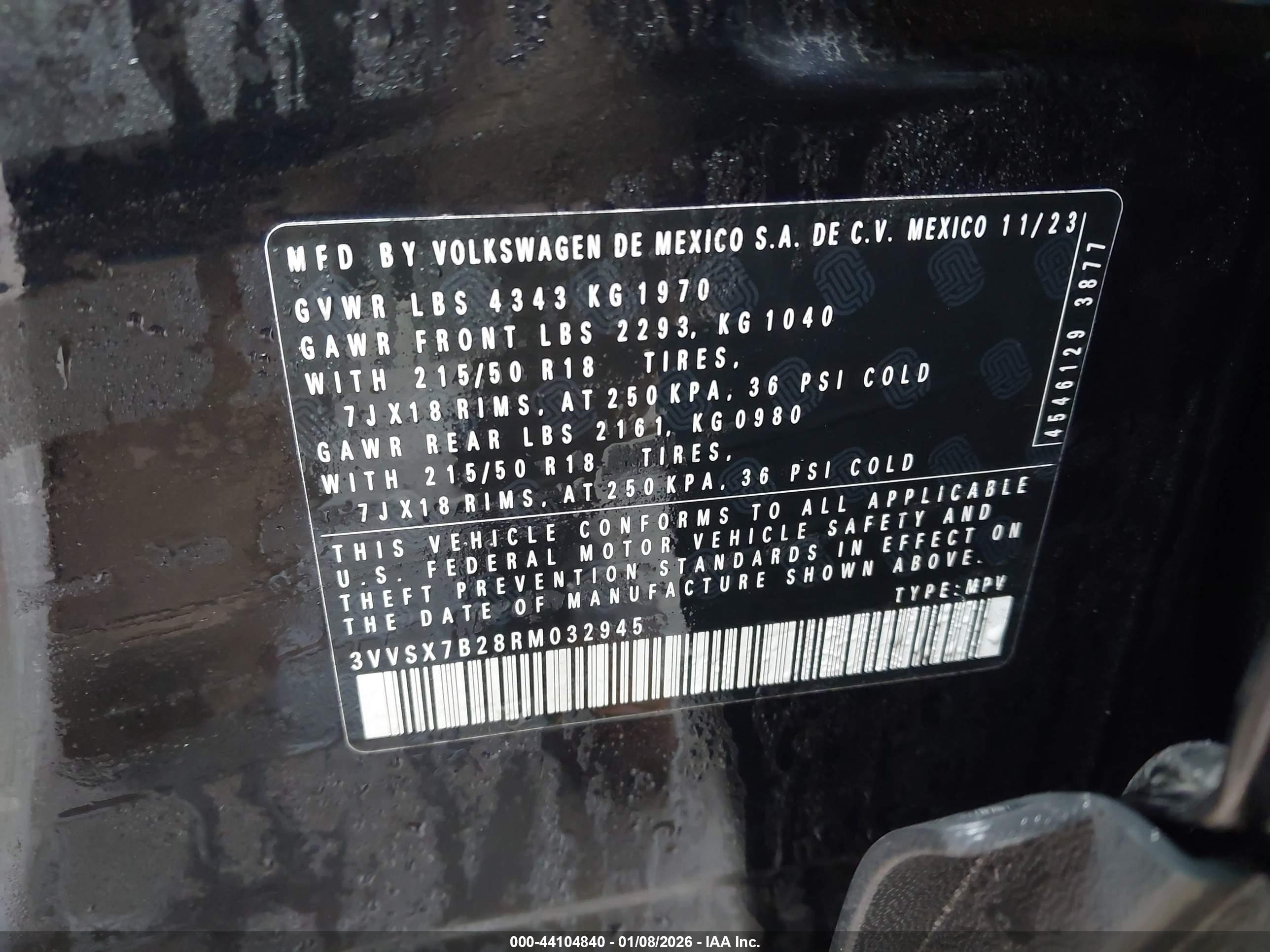 VOLKSWAGEN TAOS image 9