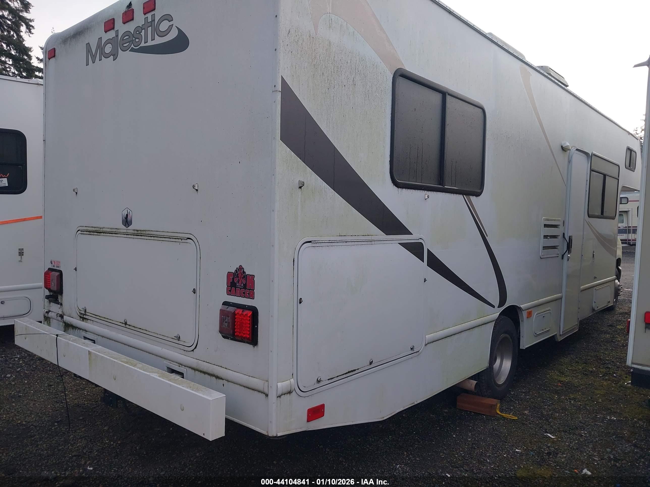 FORD E-450 image 4