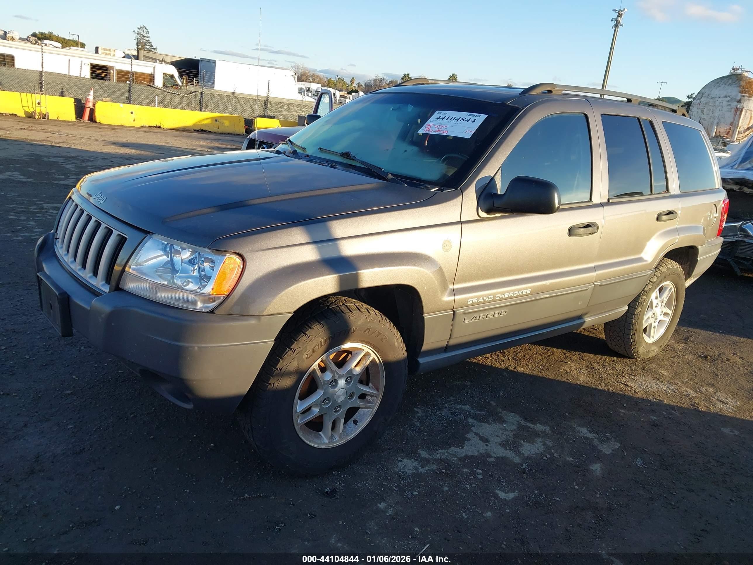 JEEP GRAND image 2