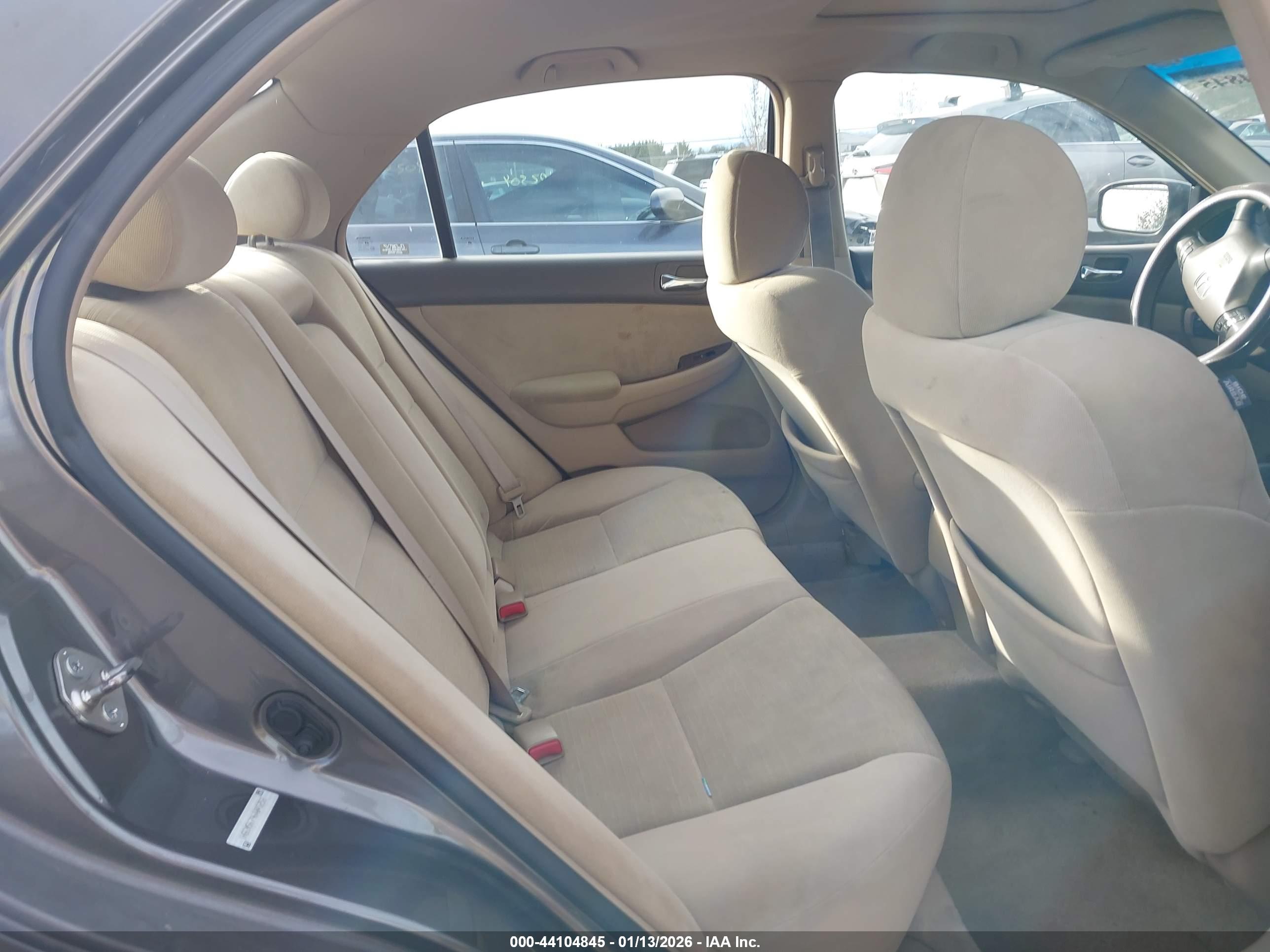 HONDA ACCORD image 8