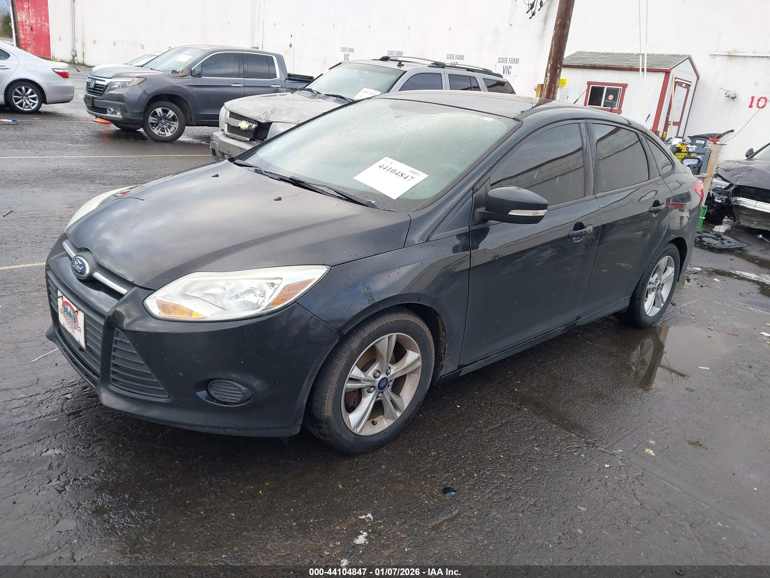 FORD FOCUS image 2