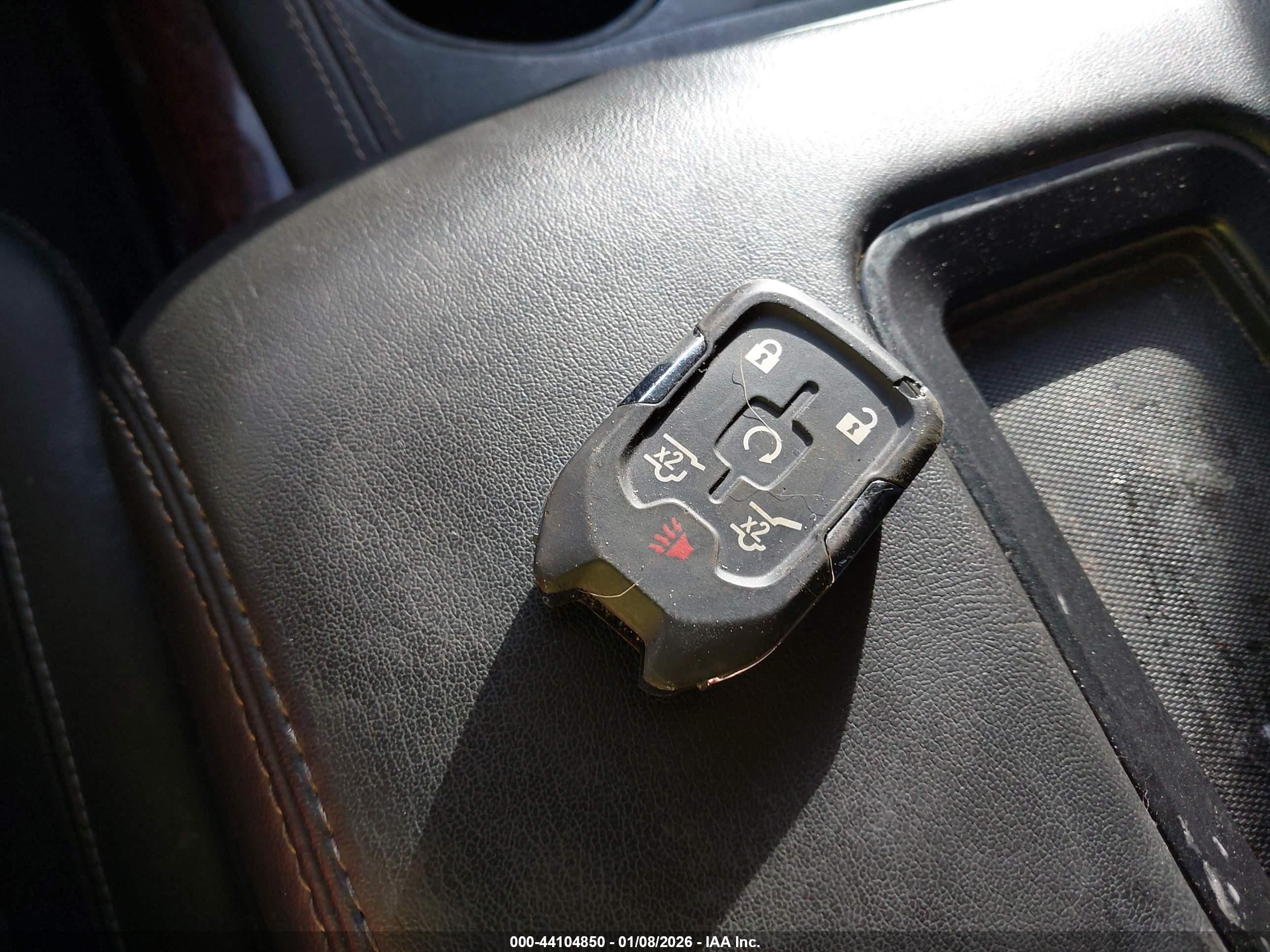 GMC YUKON image 11
