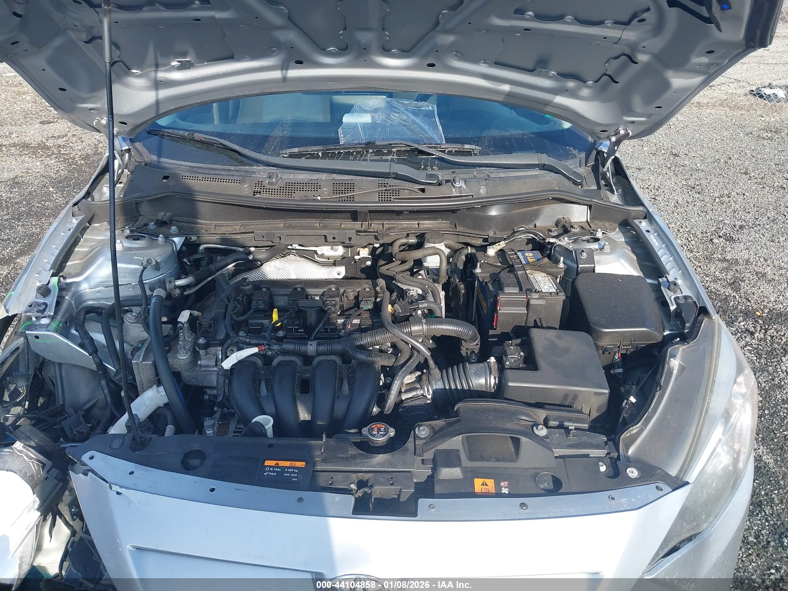 TOYOTA YARIS image 10