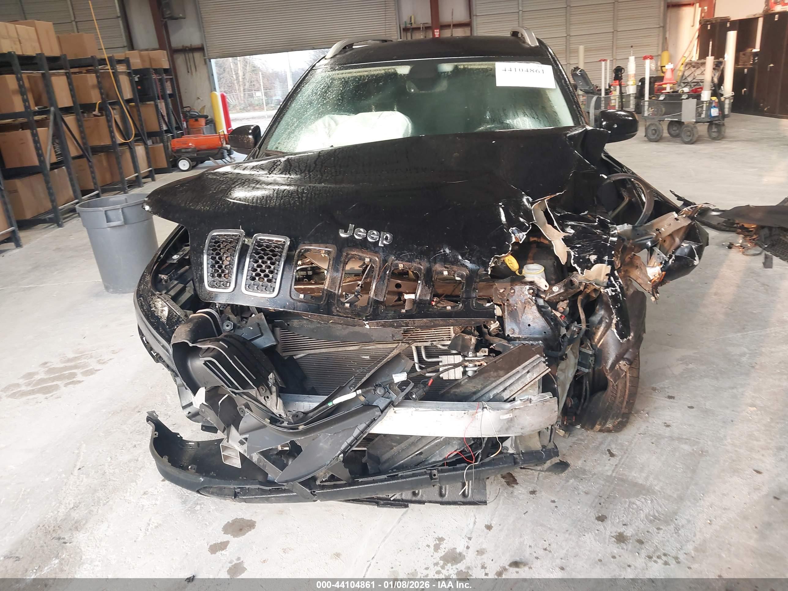 JEEP CHEROKEE image 6