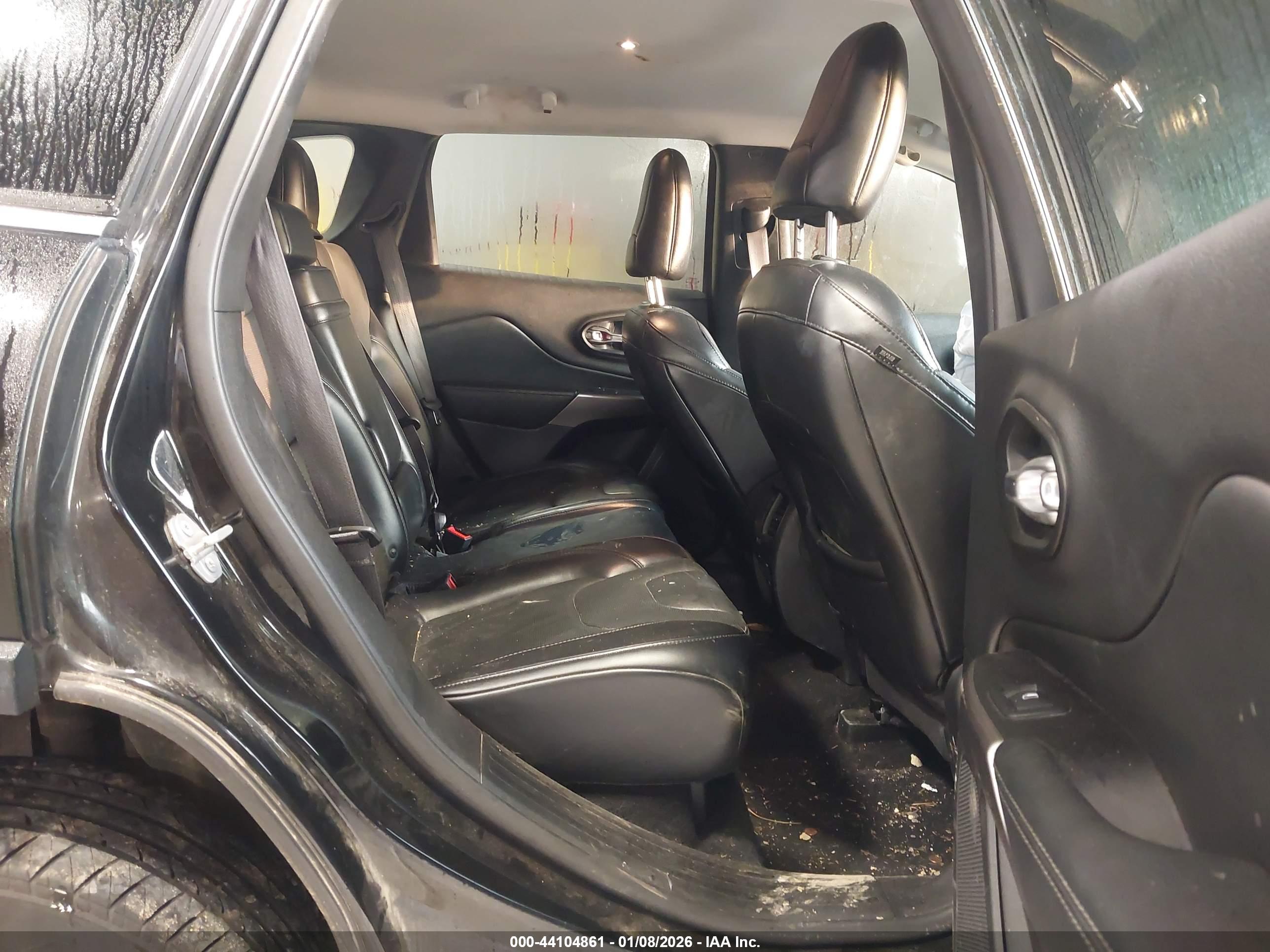 JEEP CHEROKEE image 8
