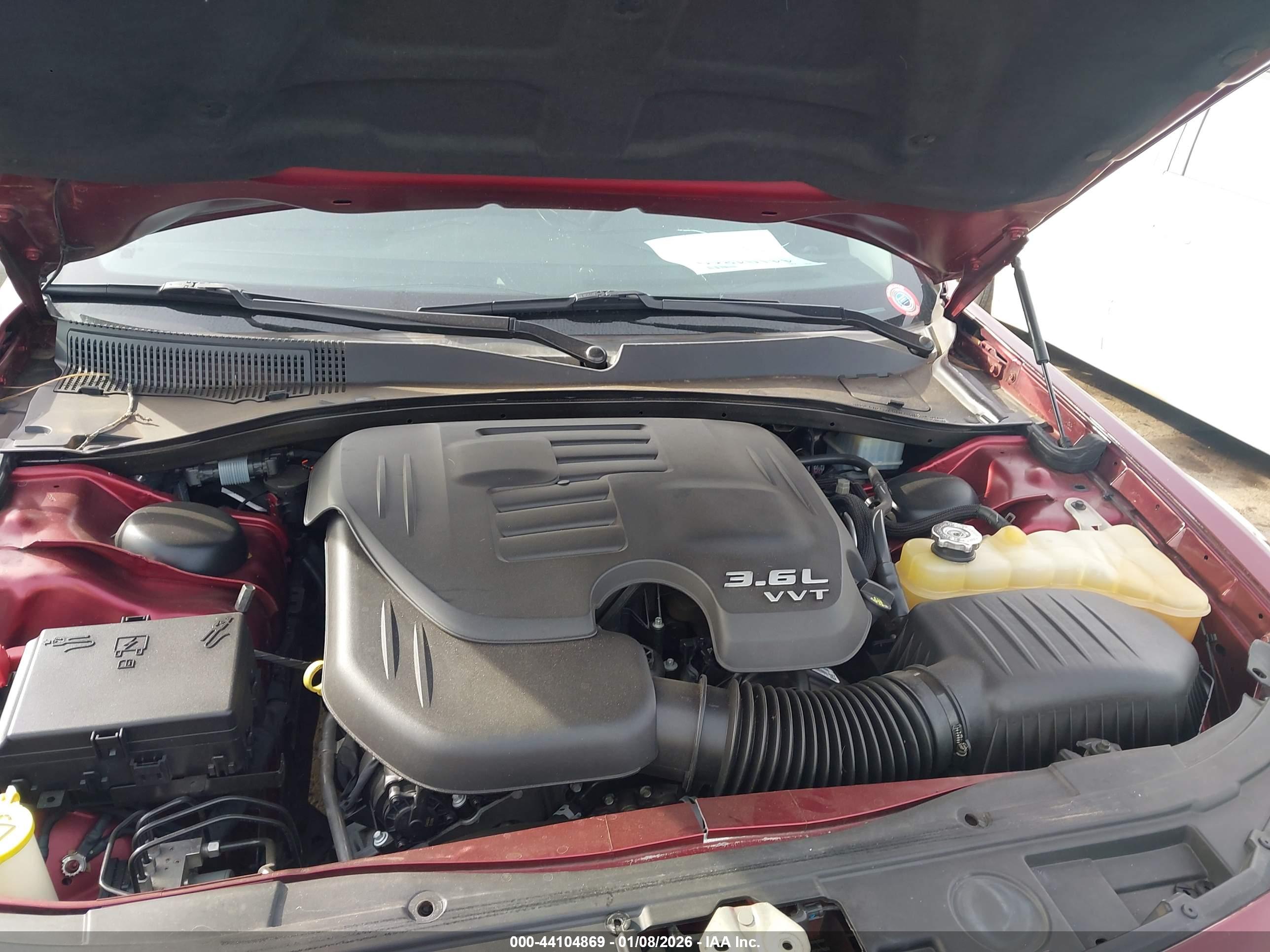CHRYSLER 300 image 10