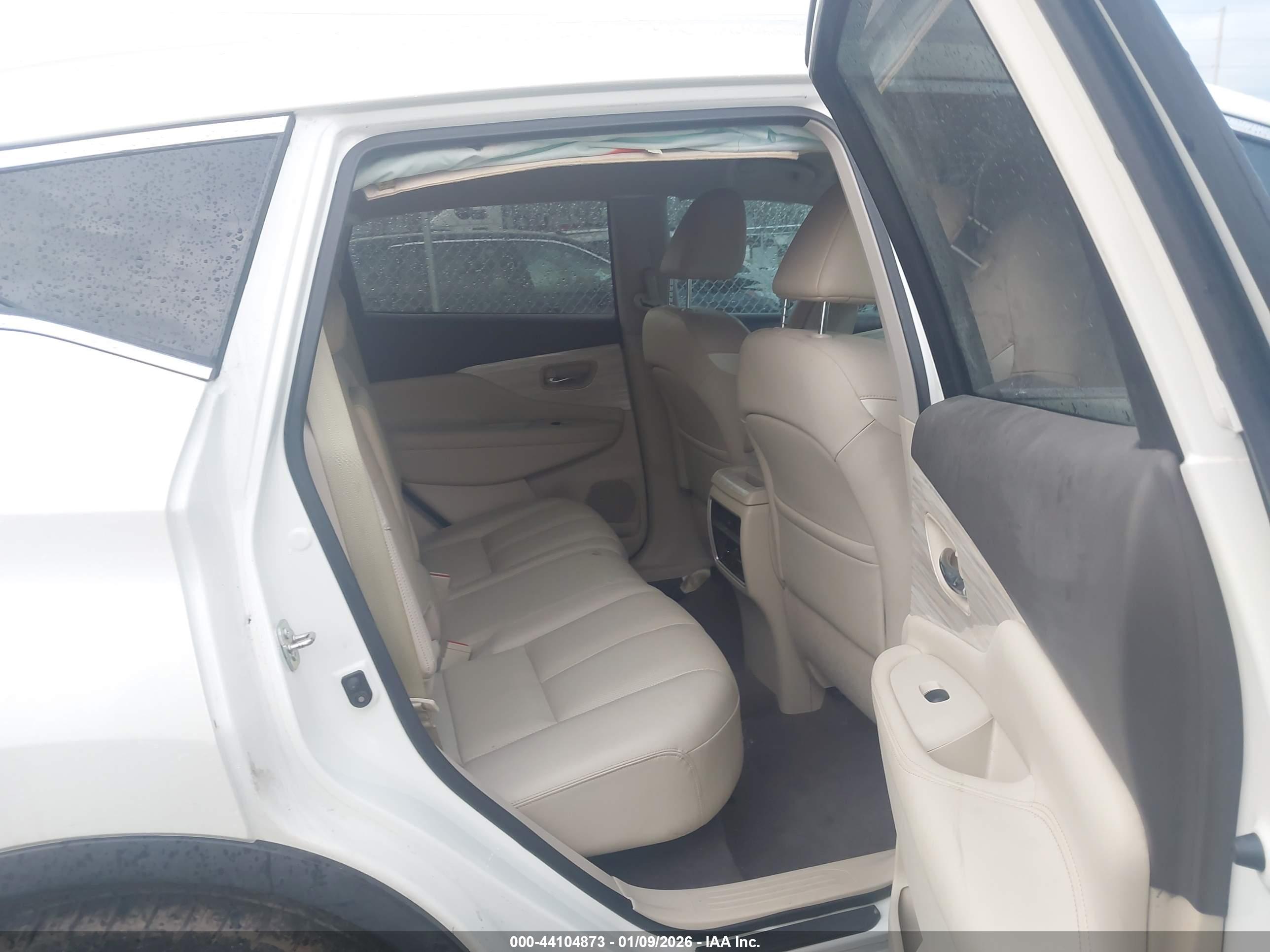 NISSAN MURANO image 8