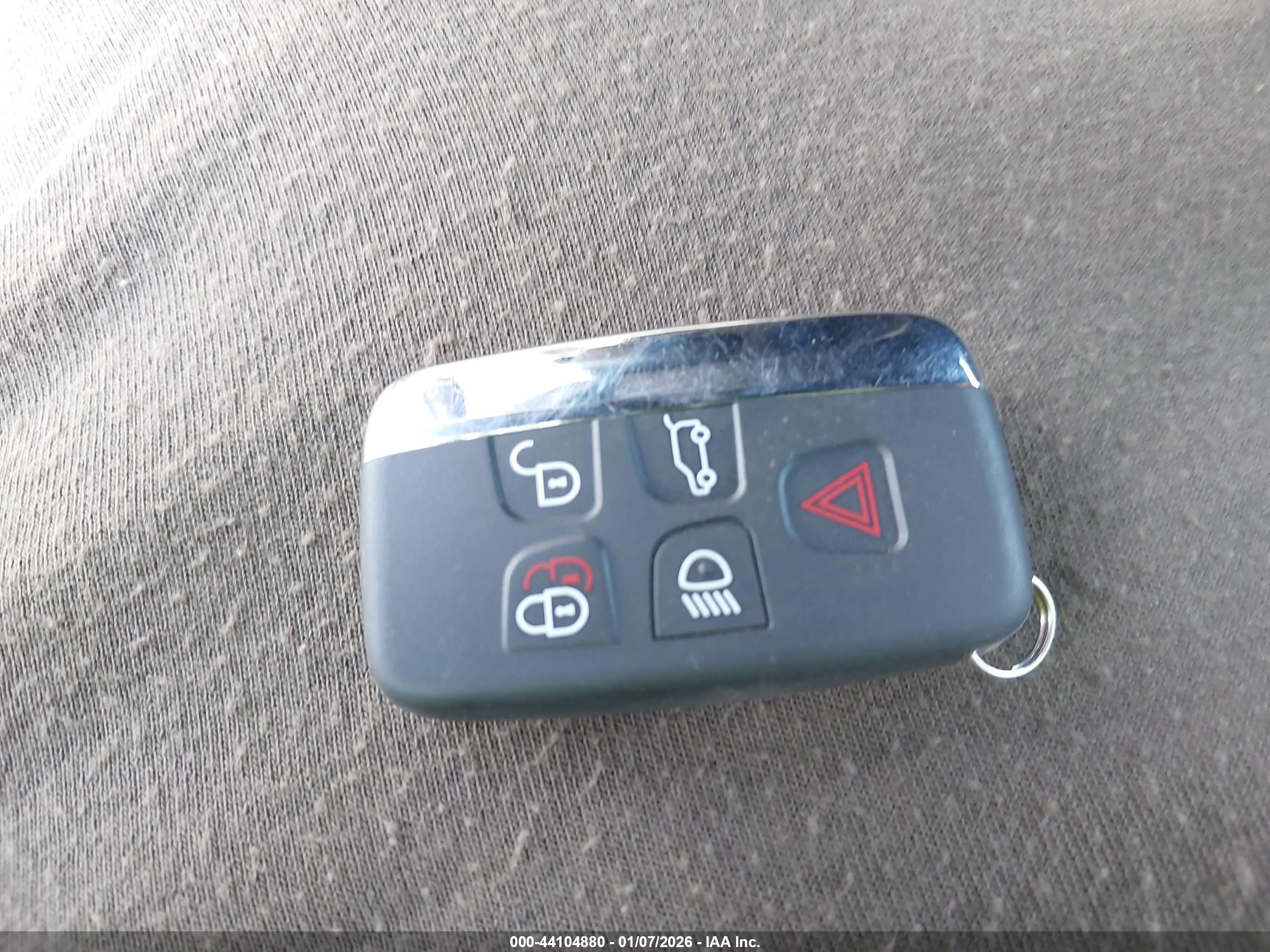 LAND ROVER image 11