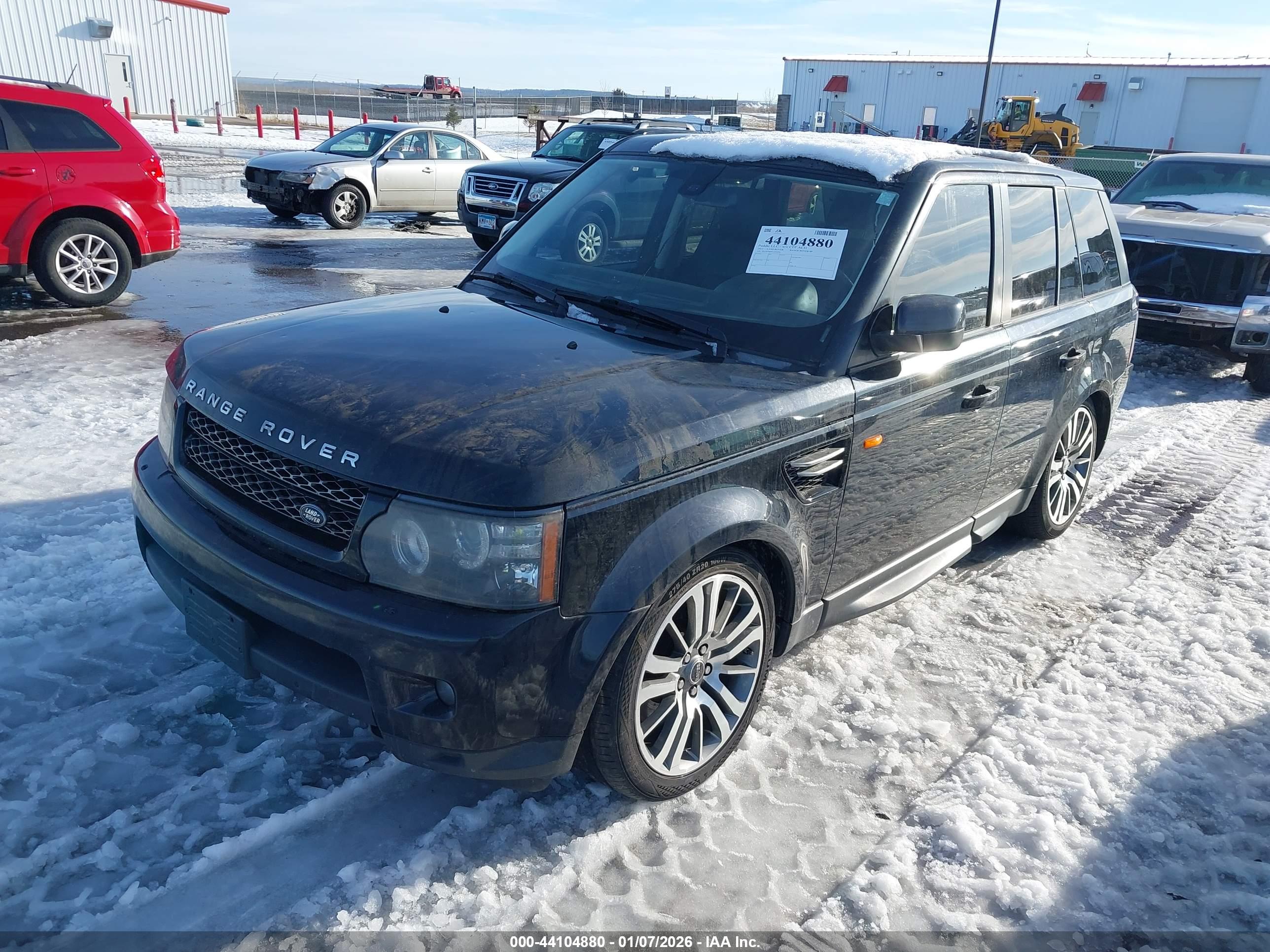 LAND ROVER image 2