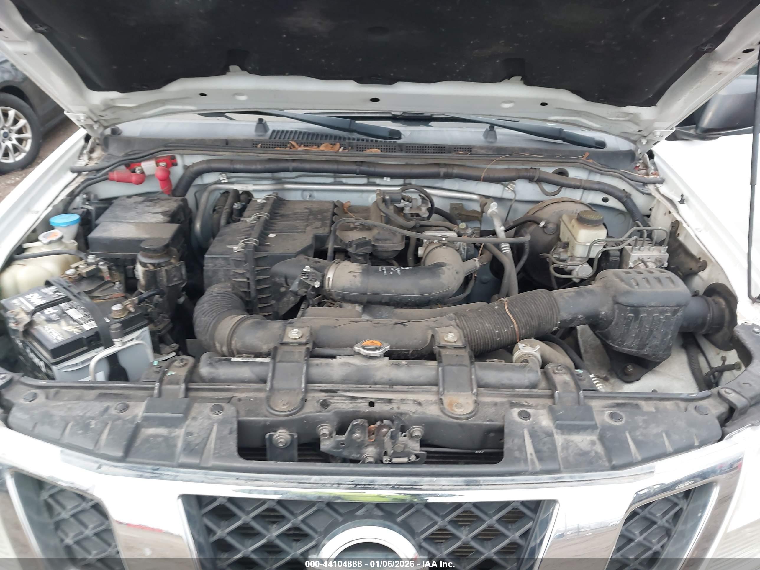 NISSAN FRONTIER image 10