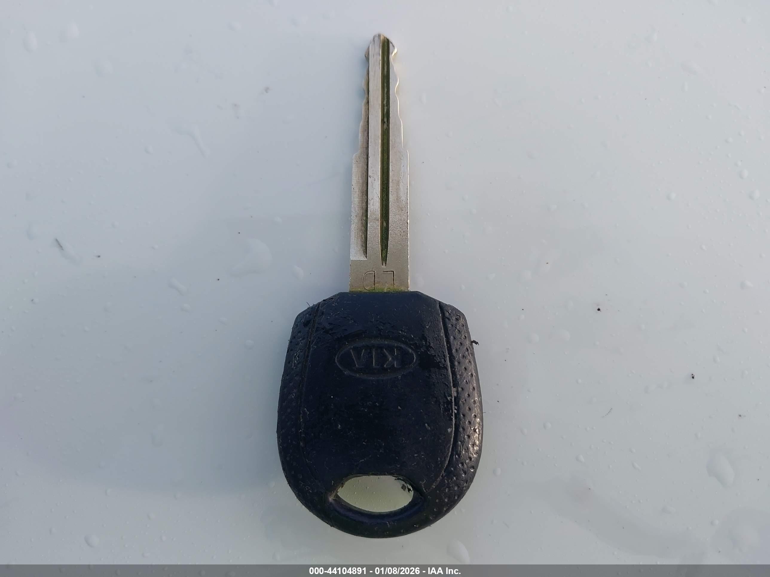 KIA SPECTRA image 11
