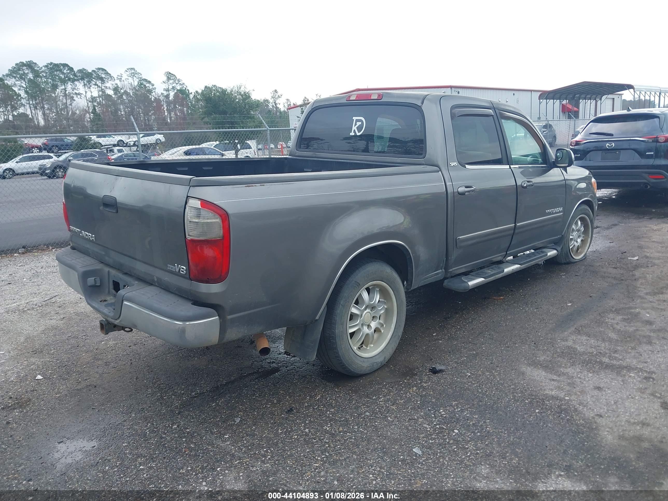 TOYOTA TUNDRA image 4