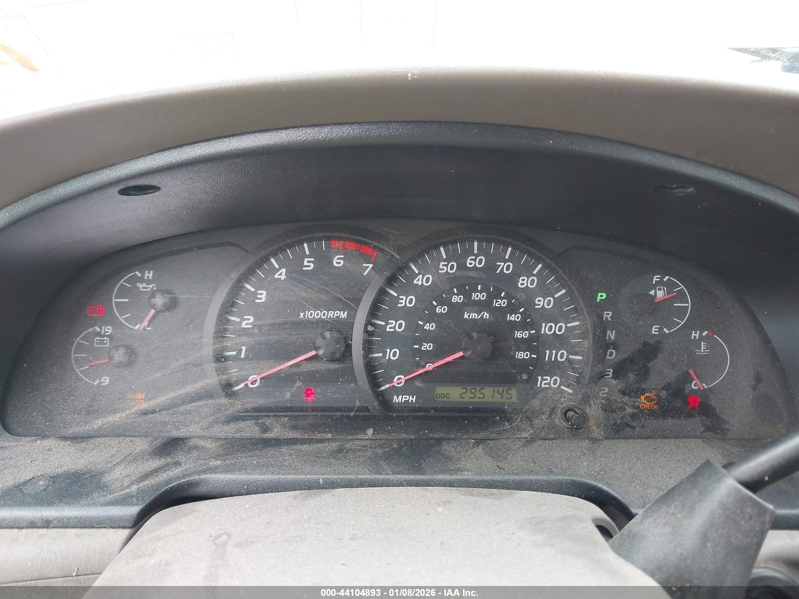TOYOTA TUNDRA image 7