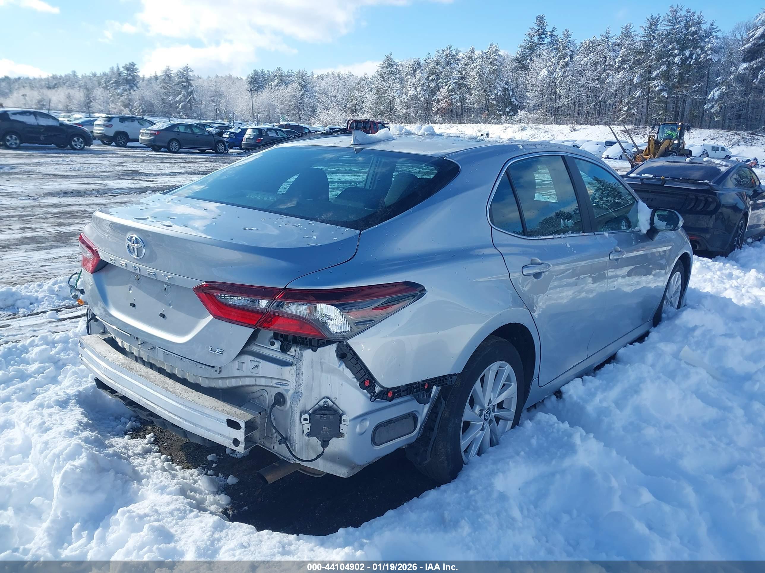 TOYOTA CAMRY image 4