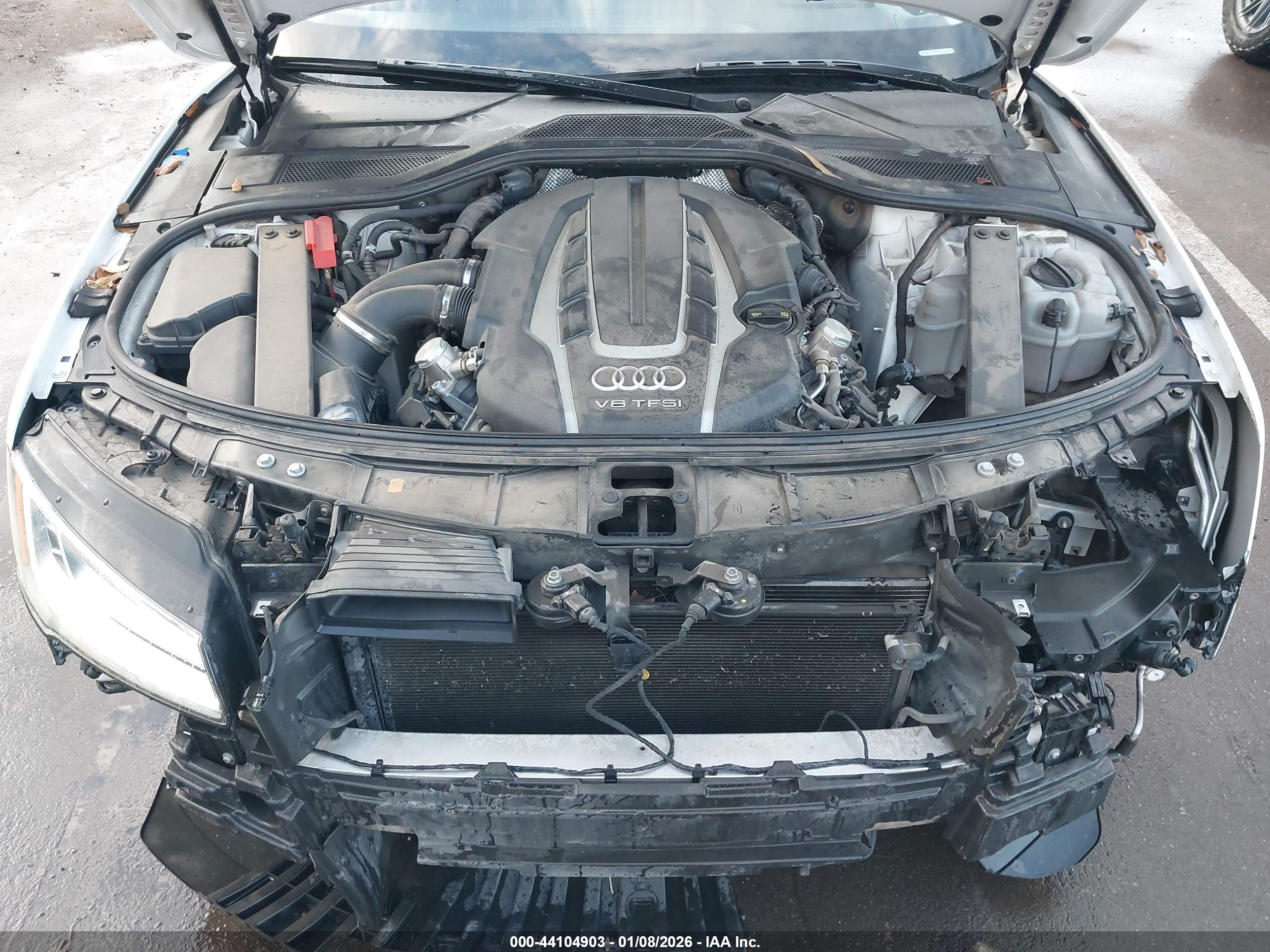 AUDI A8 image 10