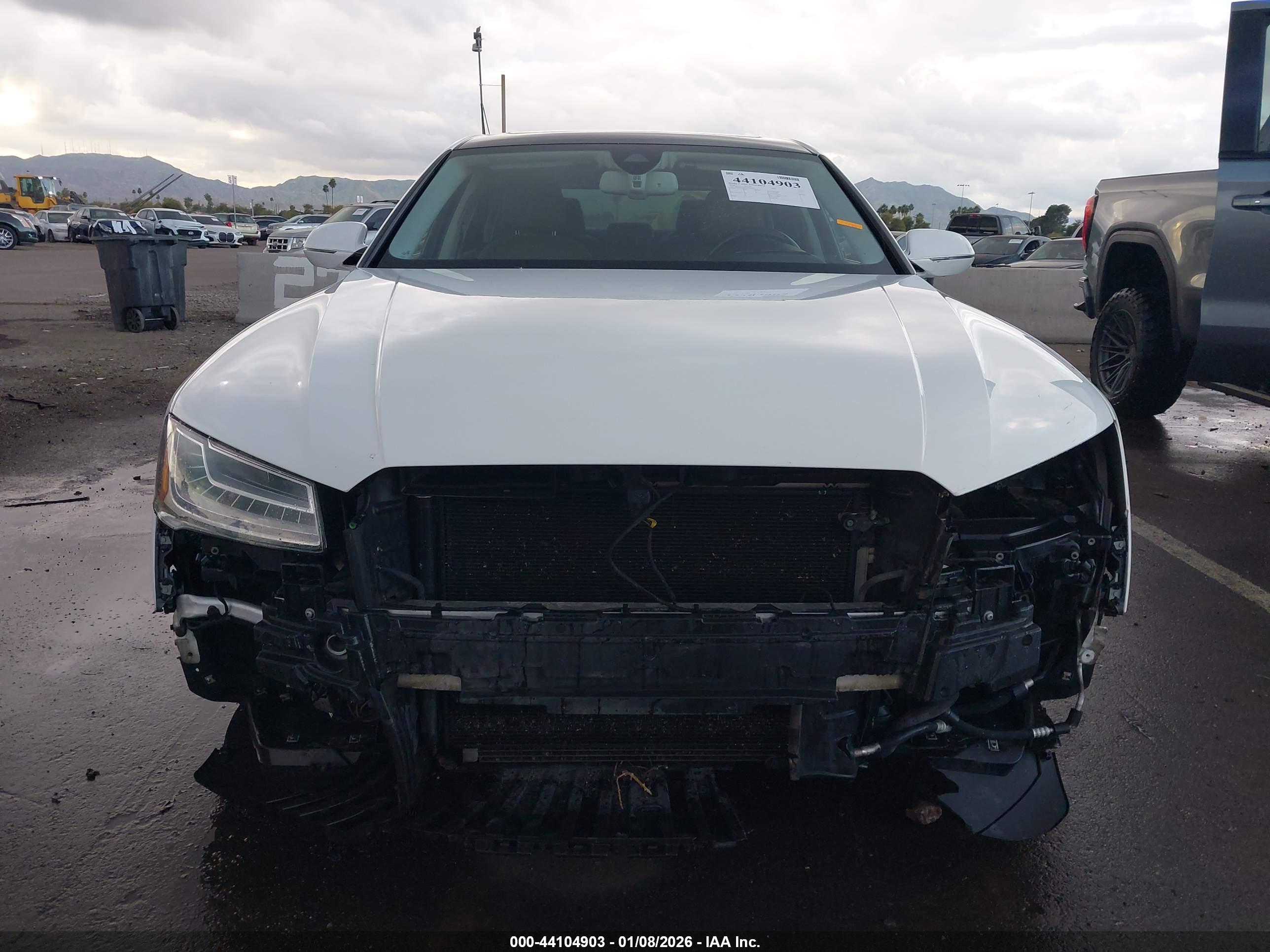 AUDI A8 image 6