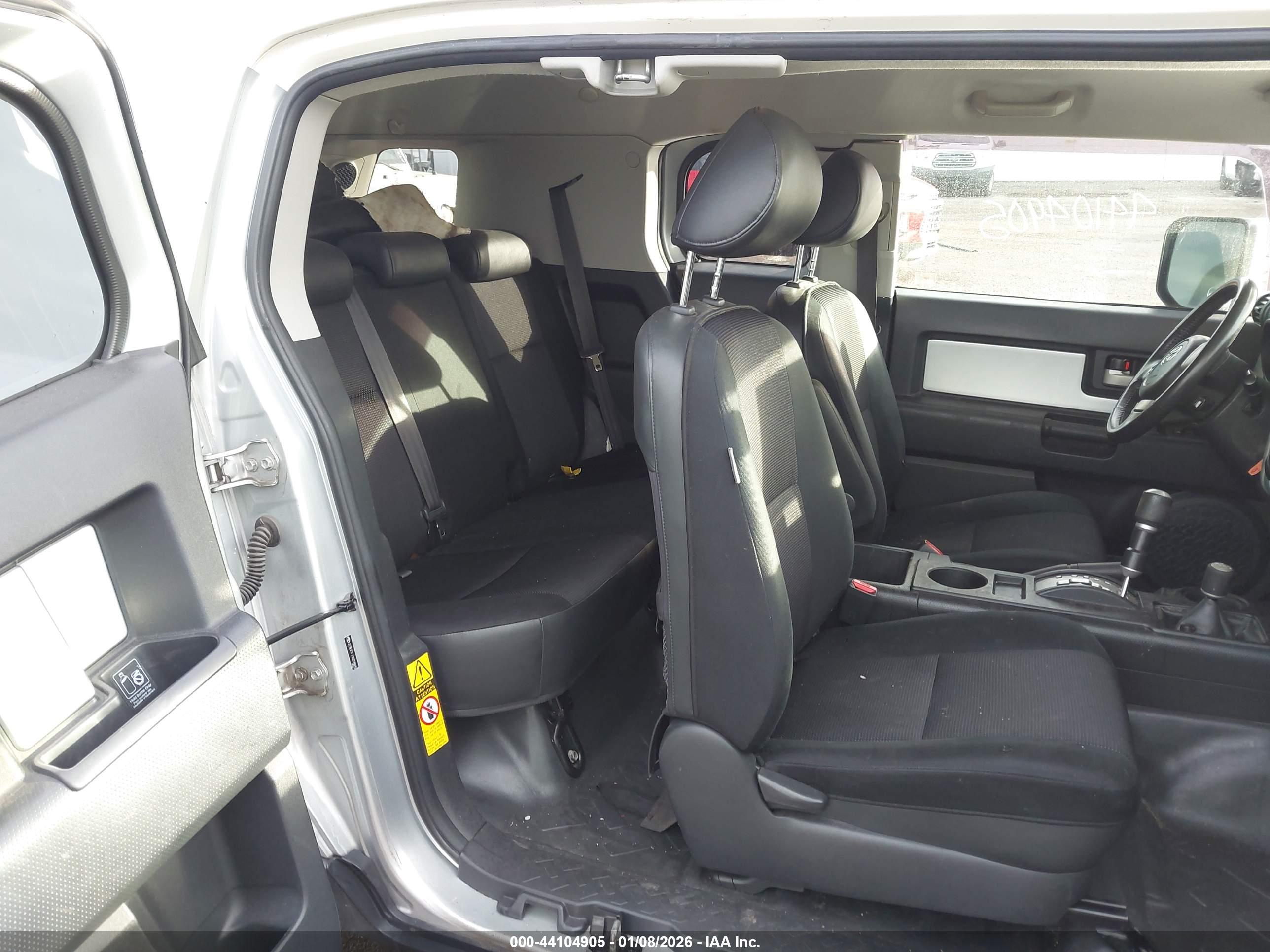 TOYOTA FJ image 8