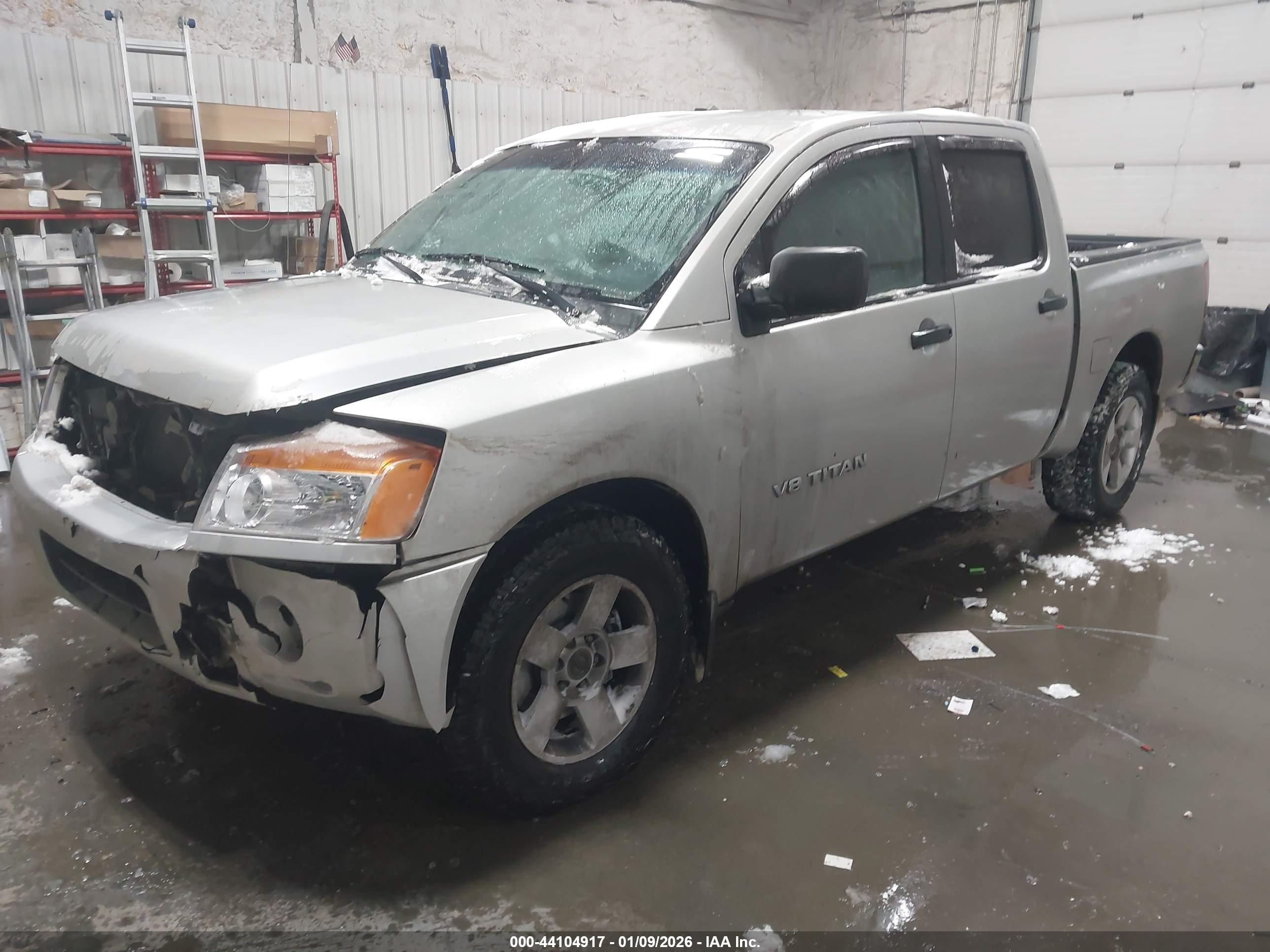 NISSAN TITAN image 2