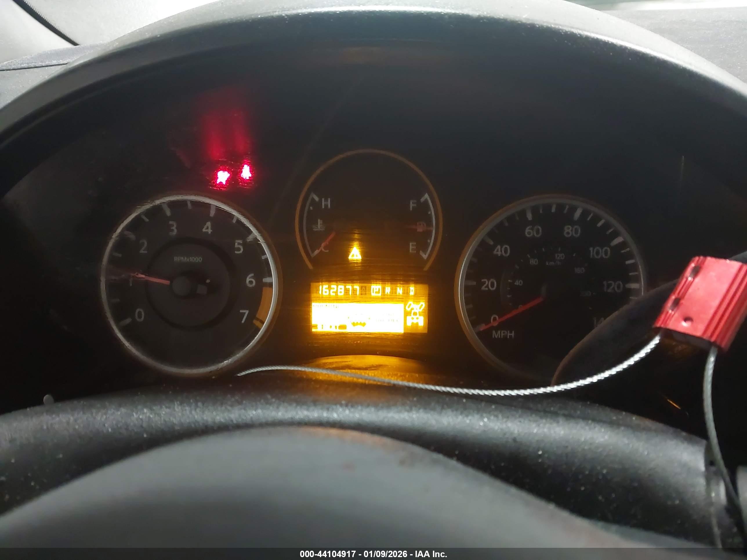 NISSAN TITAN image 7