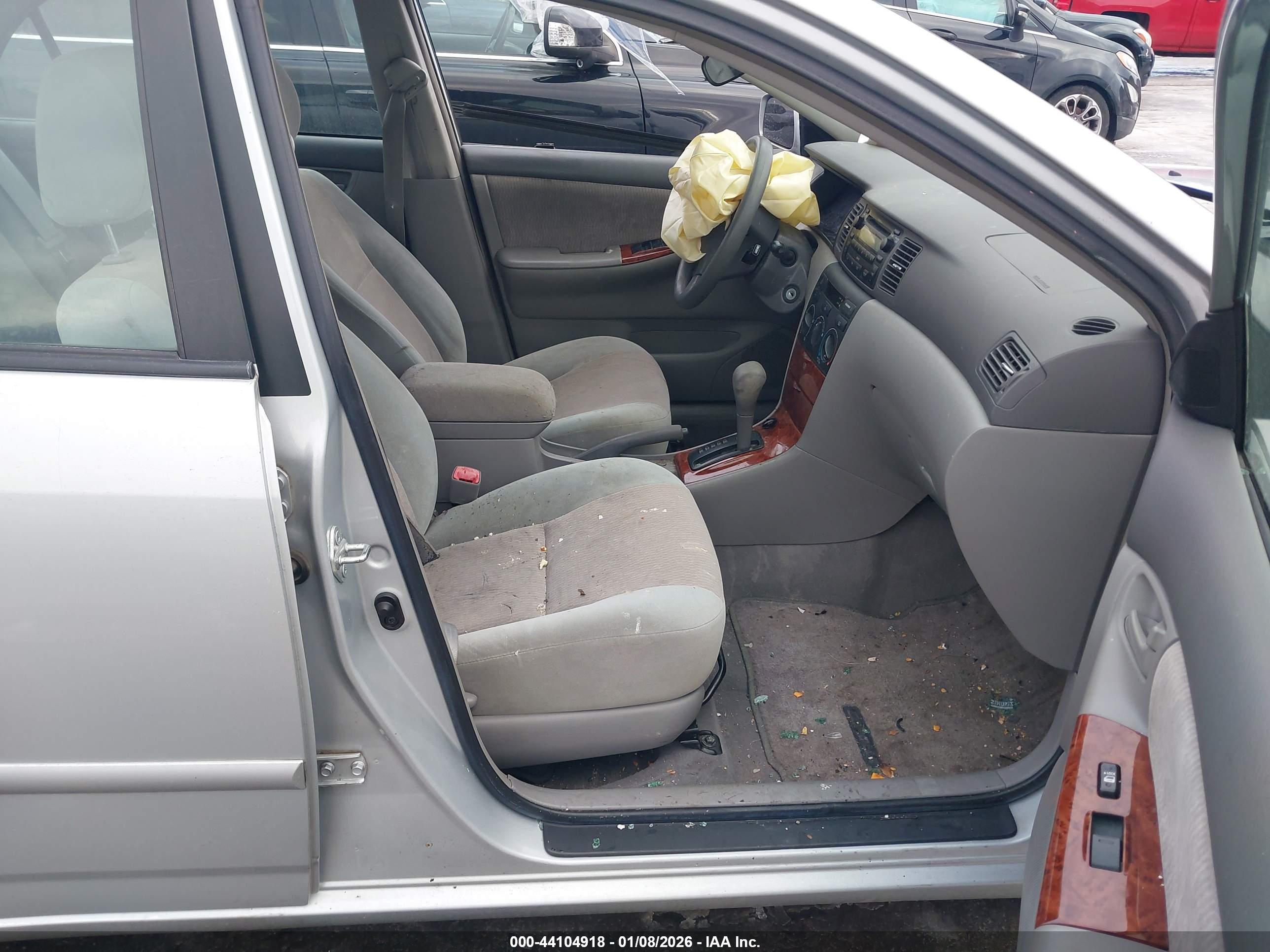 TOYOTA COROLLA image 5