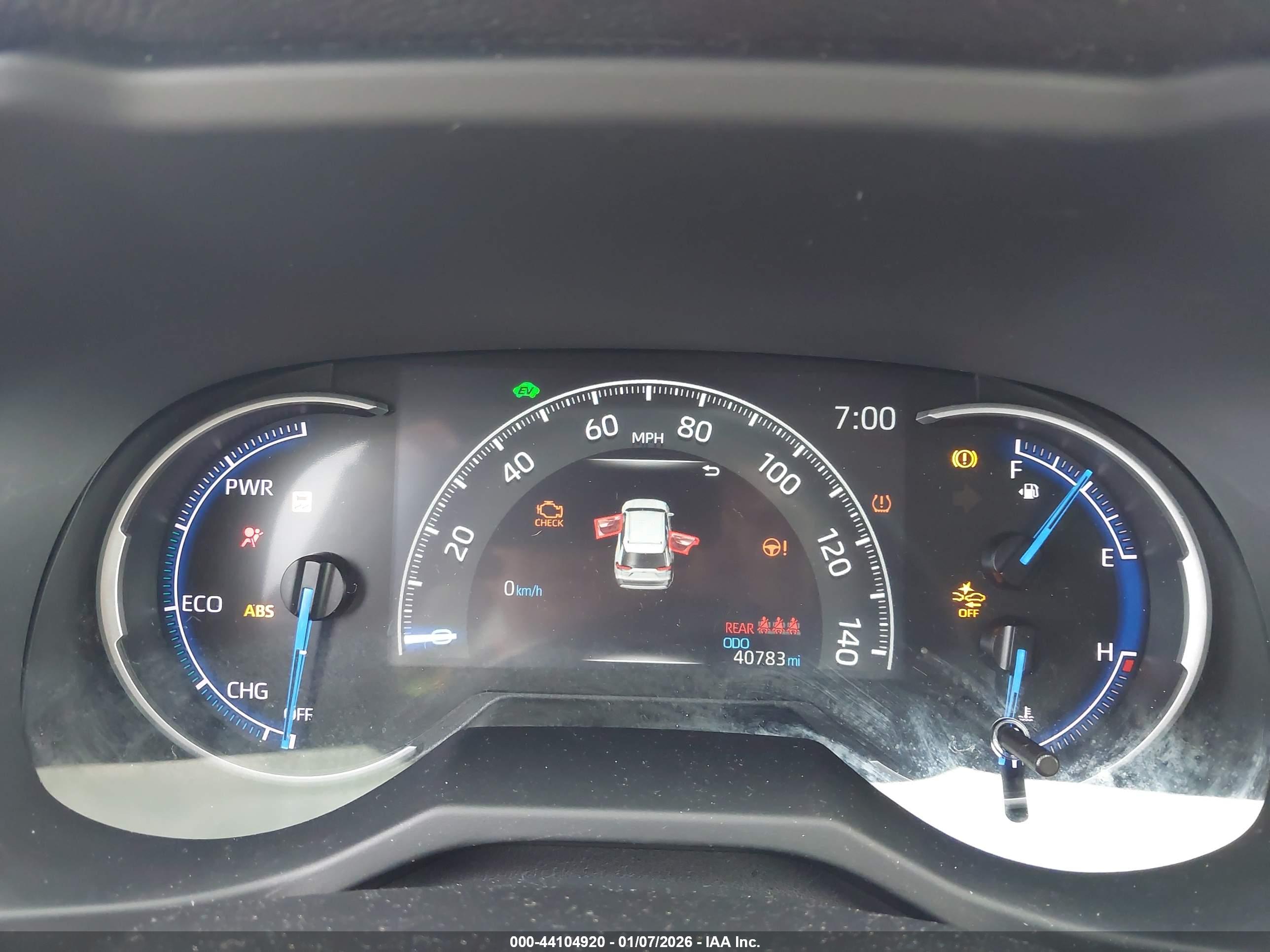 TOYOTA RAV4 image 7