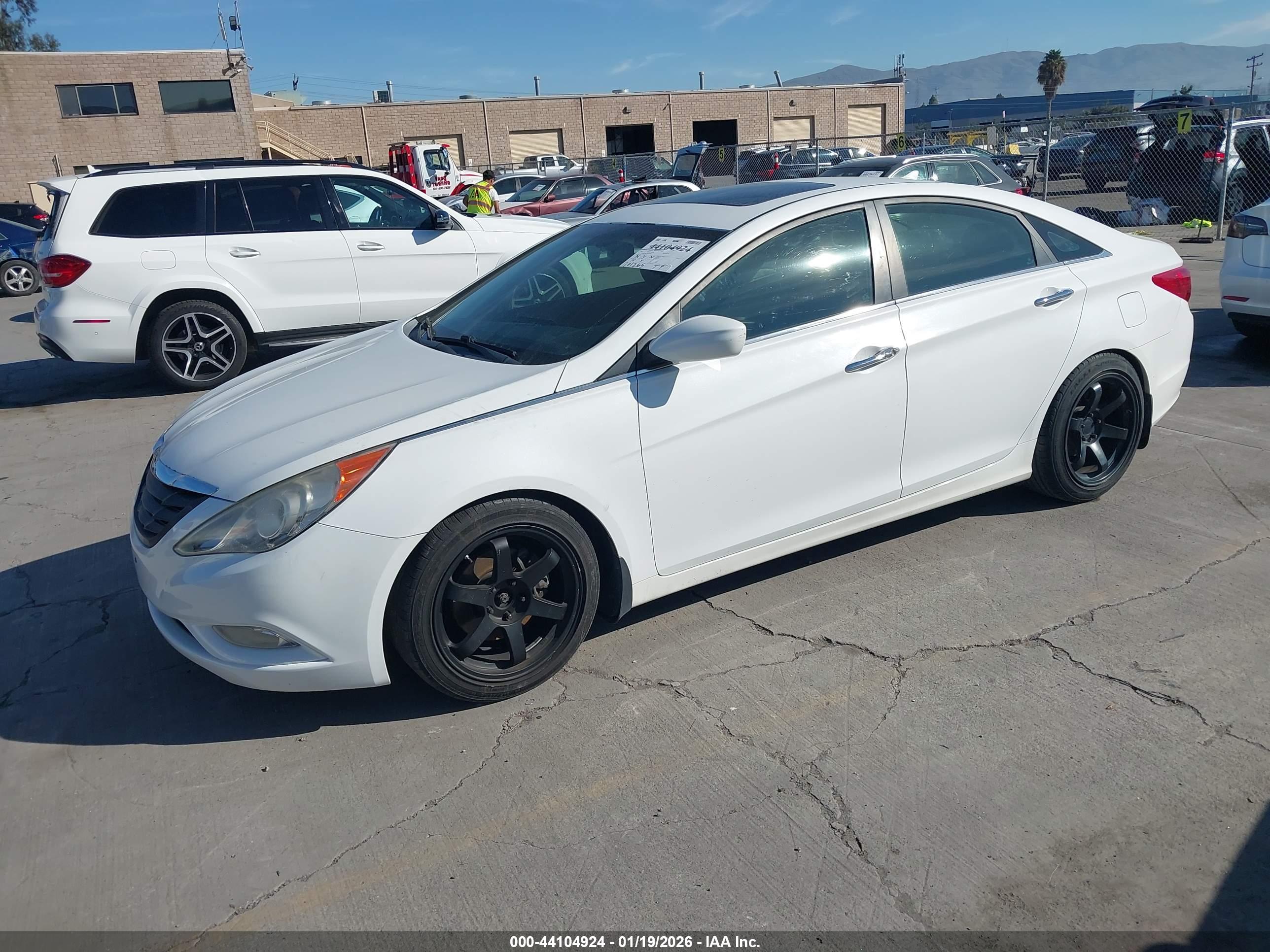 HYUNDAI SONATA image 2