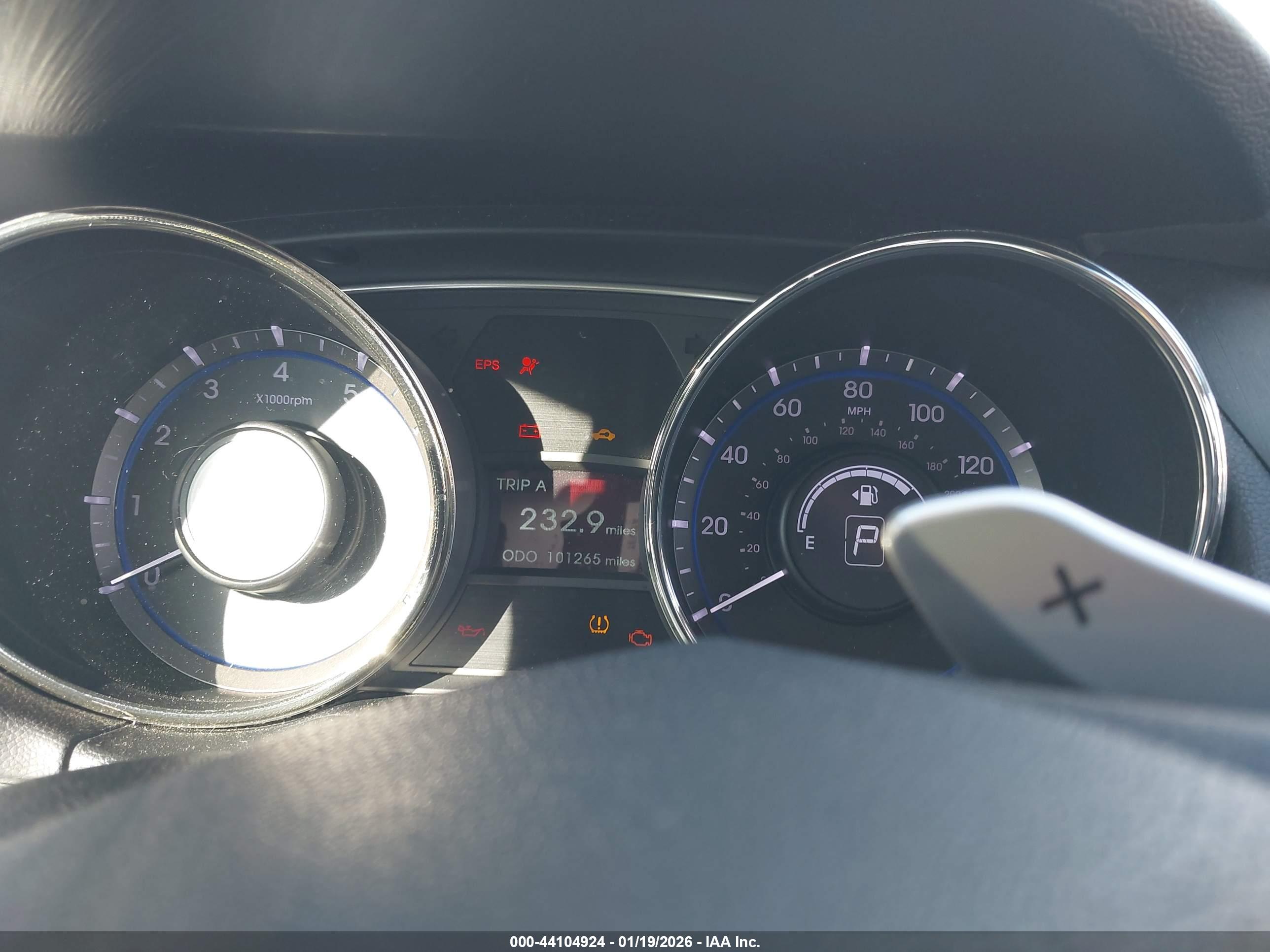 HYUNDAI SONATA image 7