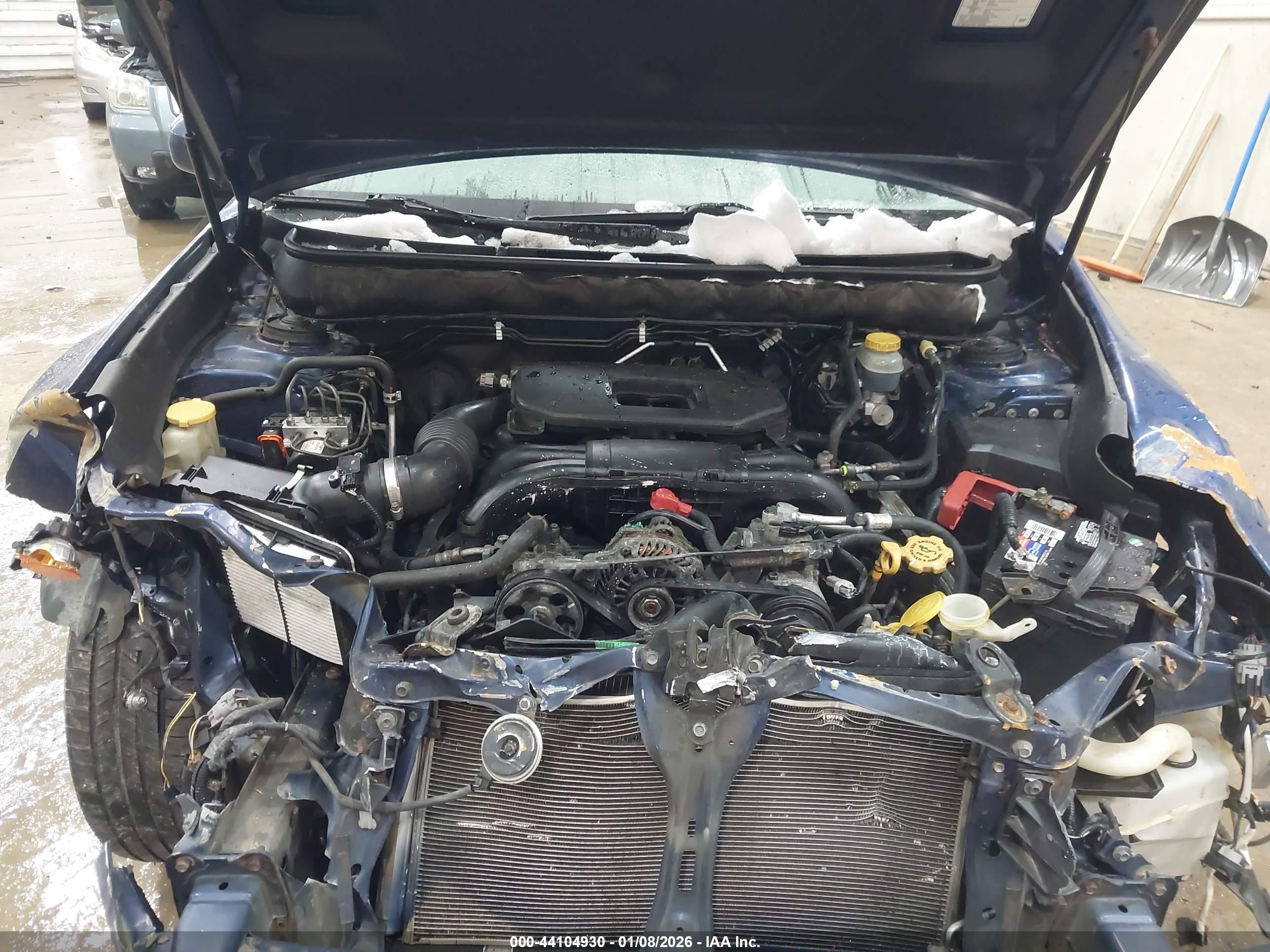 SUBARU OUTBACK image 10