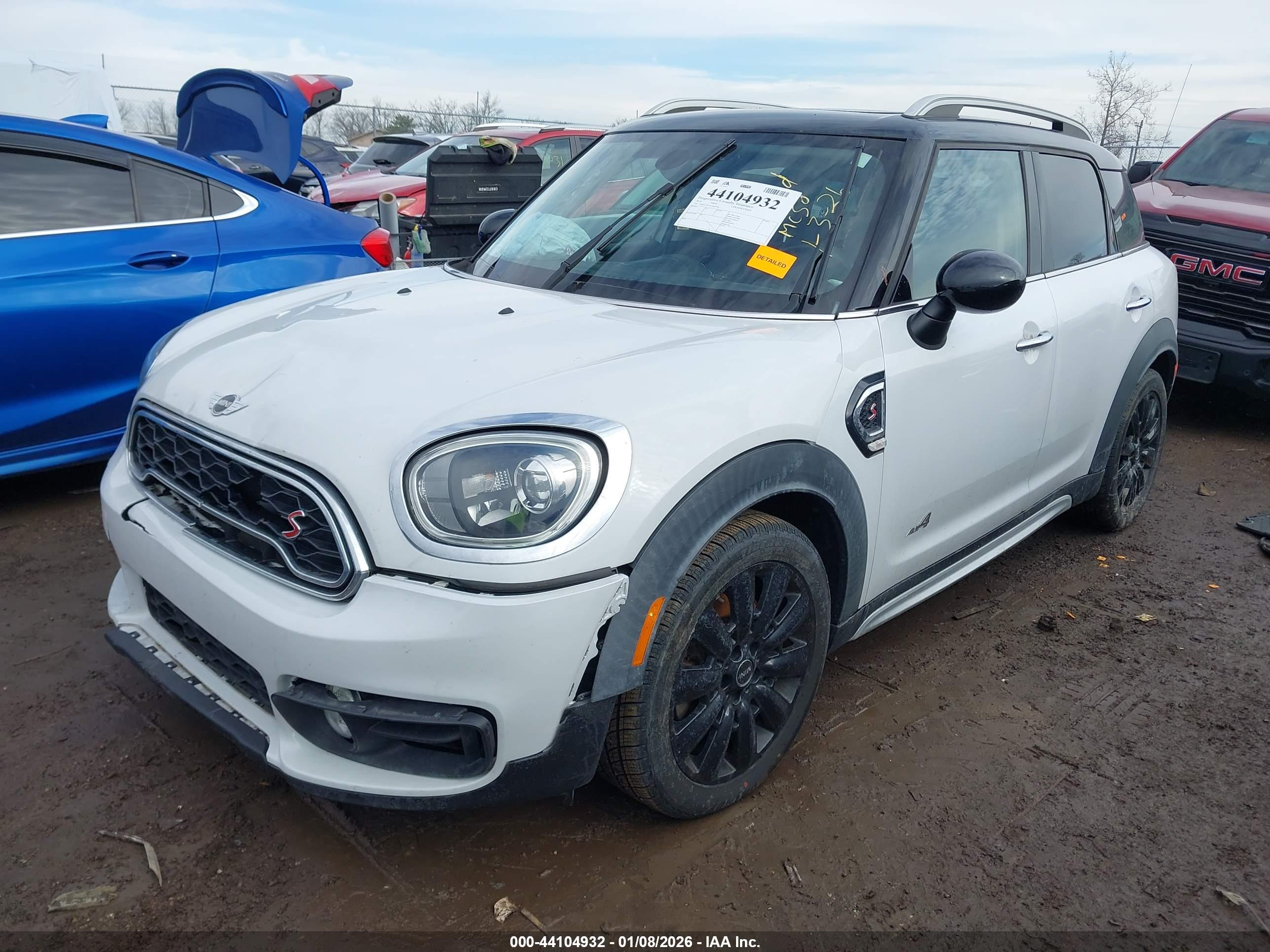 MINI COUNTRYMAN image 2