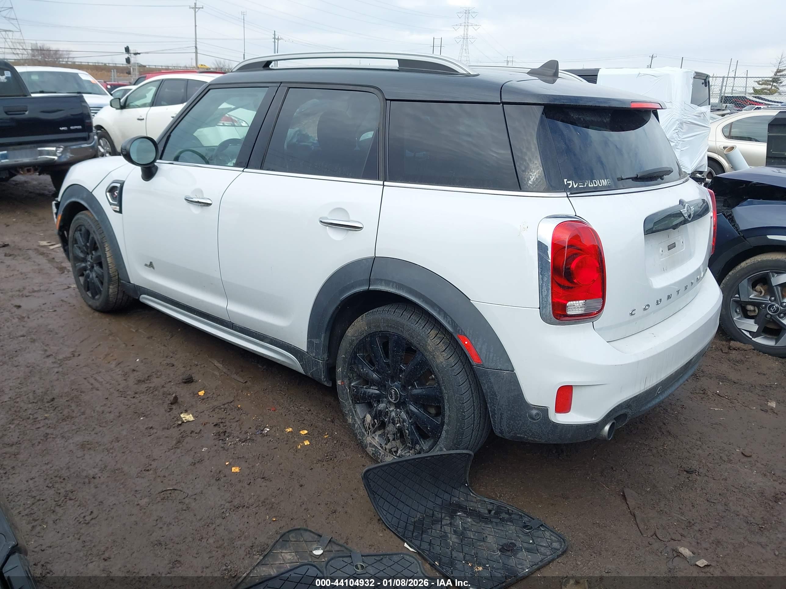 MINI COUNTRYMAN image 3