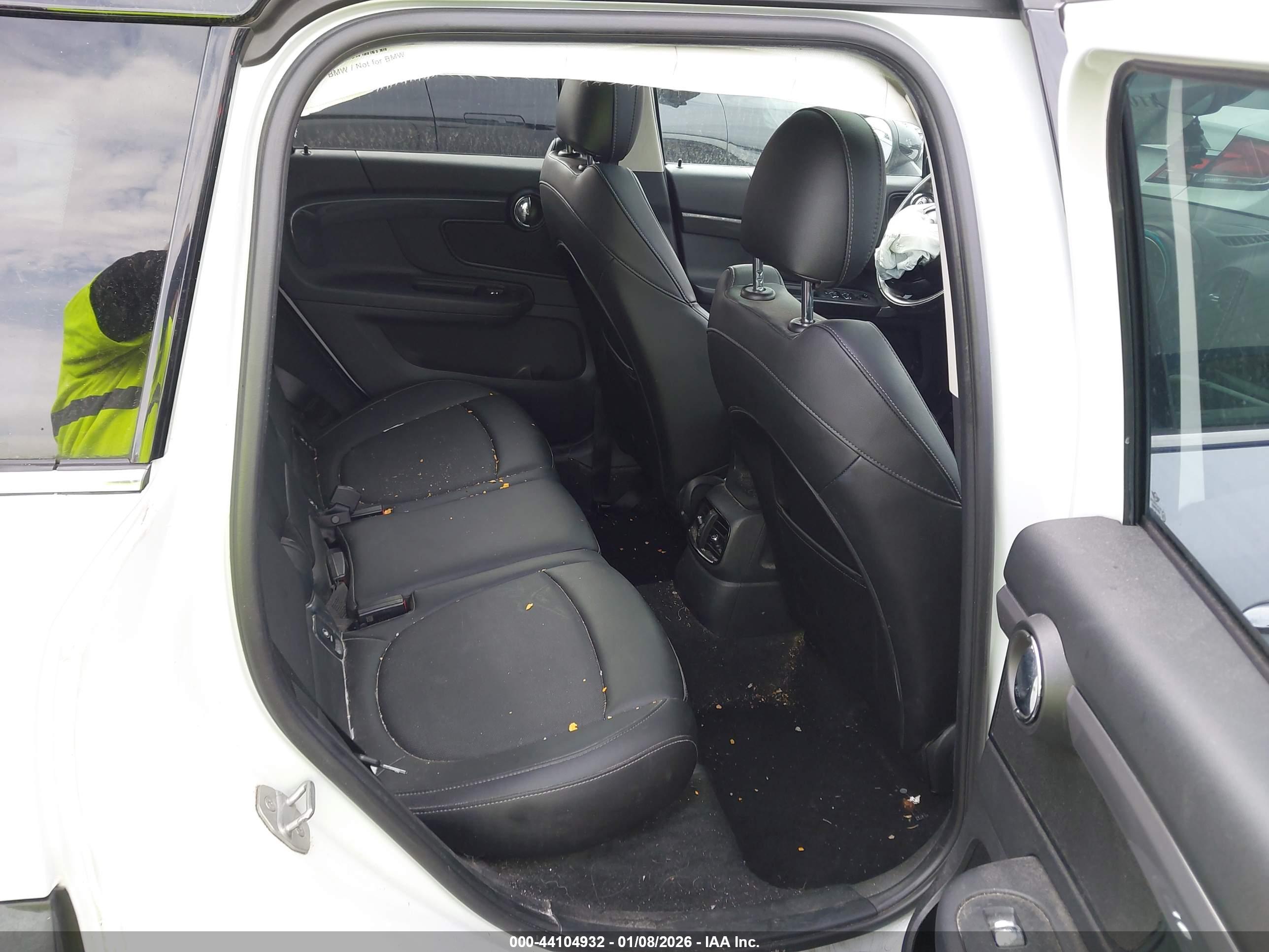 MINI COUNTRYMAN image 8