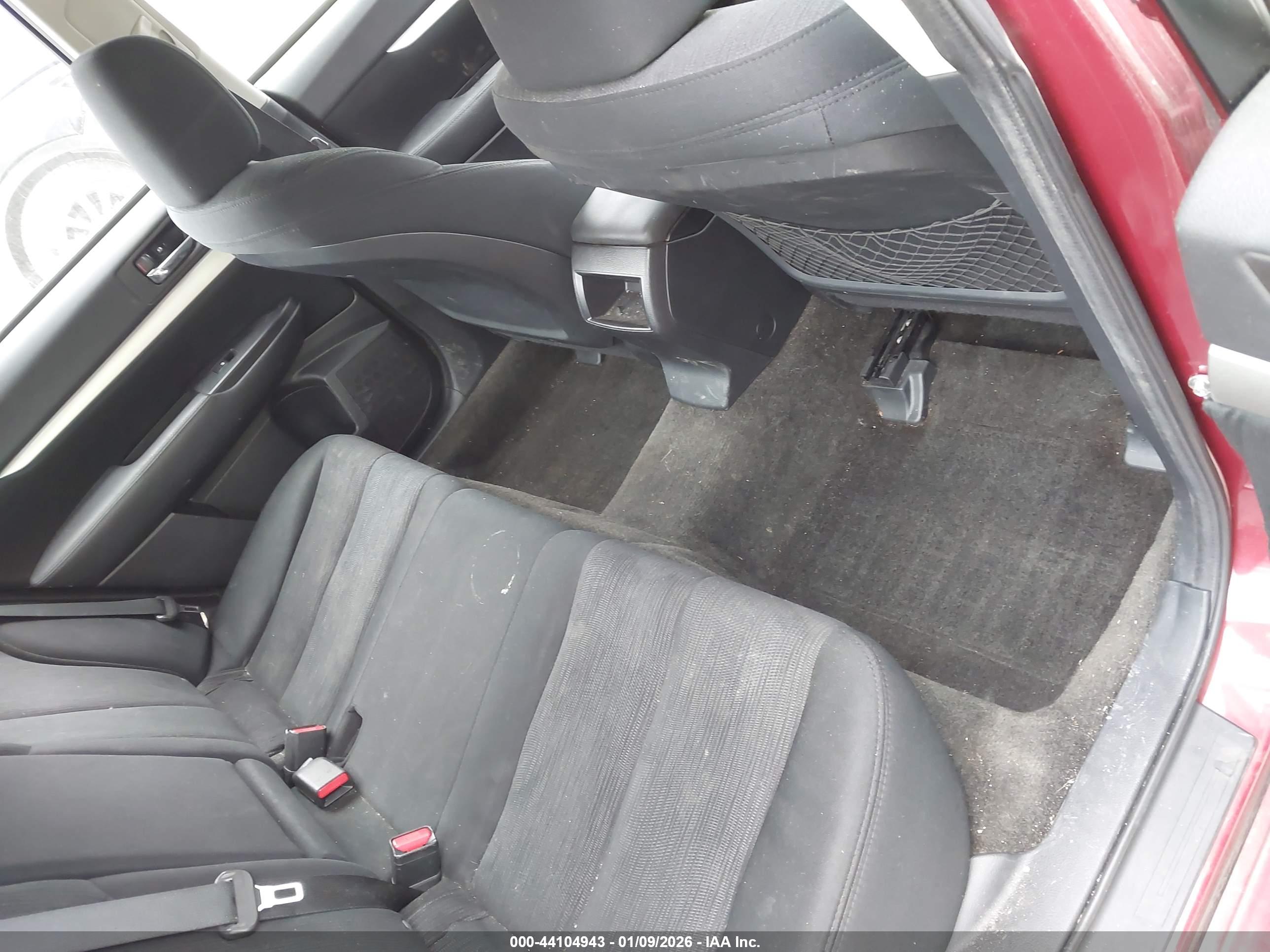 SUBARU LEGACY image 8