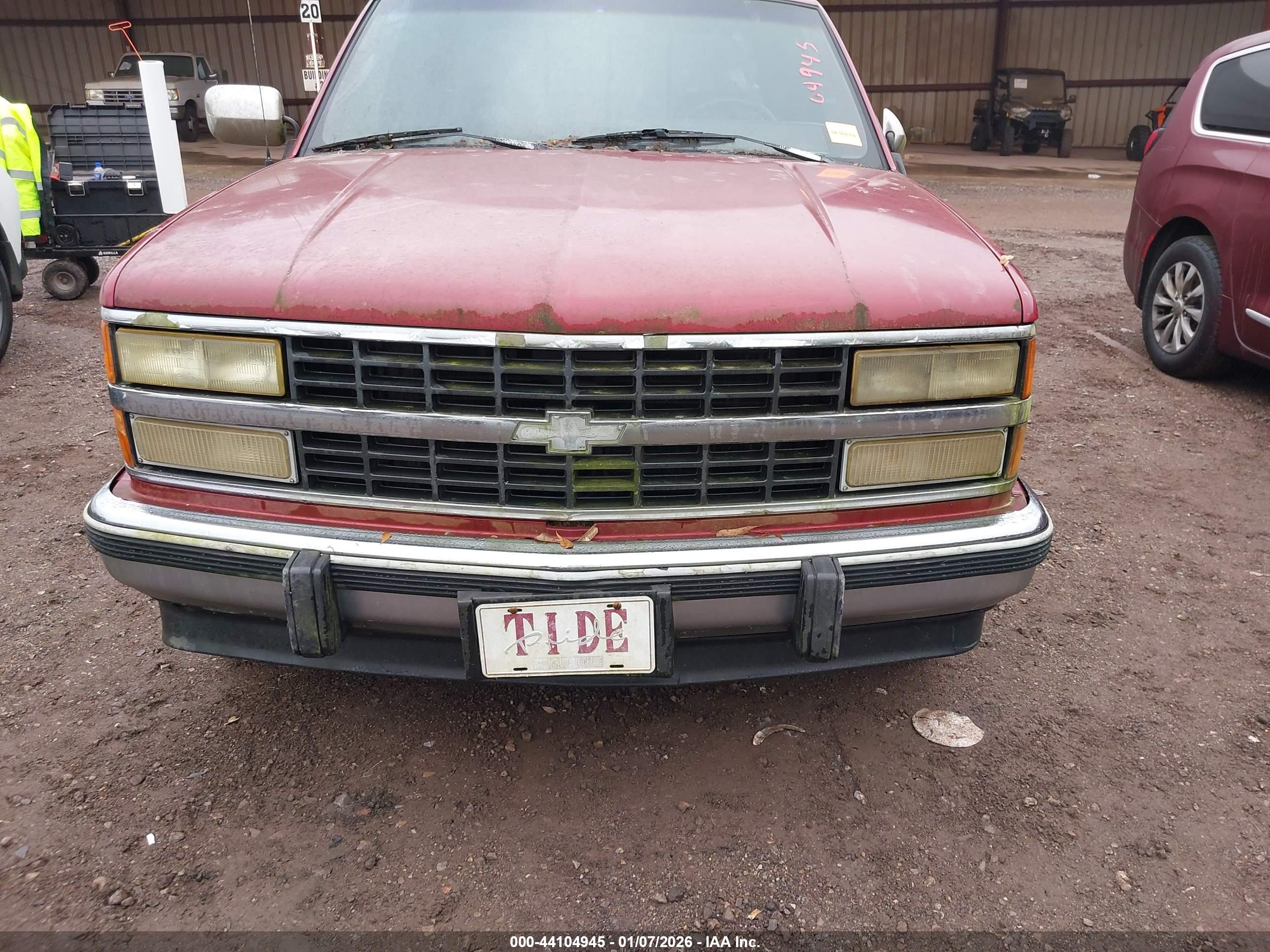 CHEVROLET GMT-400 image 6