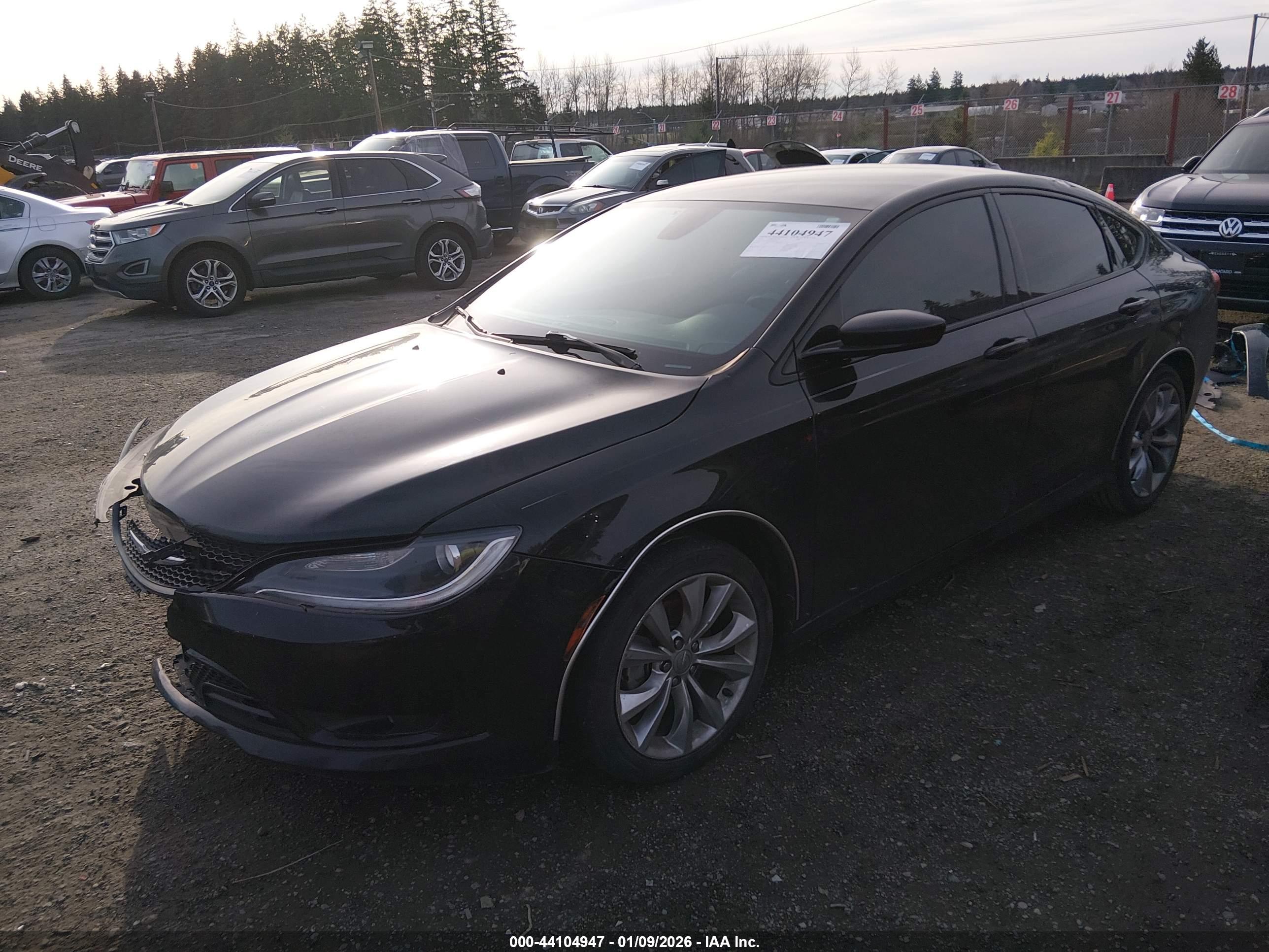CHRYSLER 200 image 2