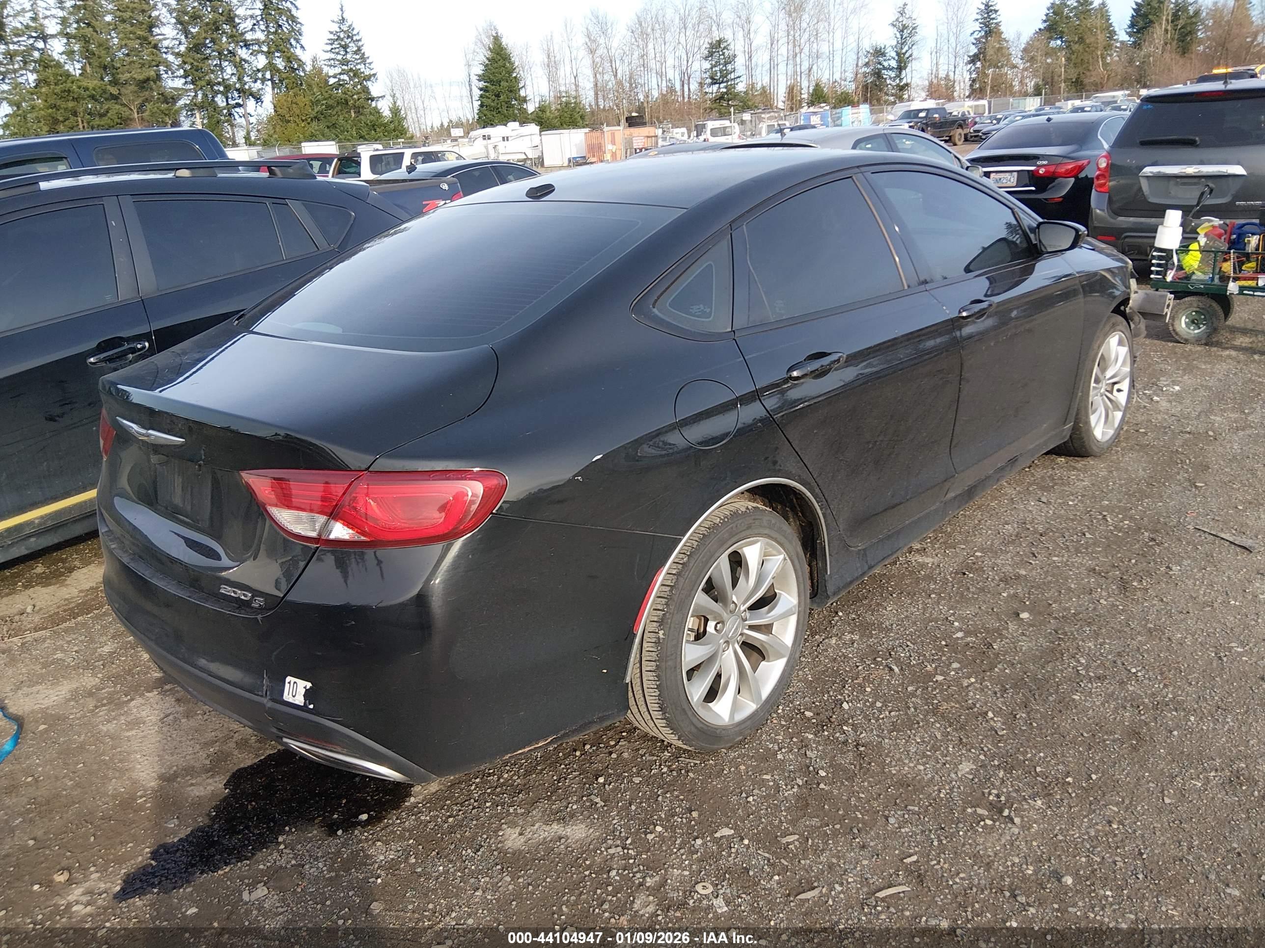 CHRYSLER 200 image 4