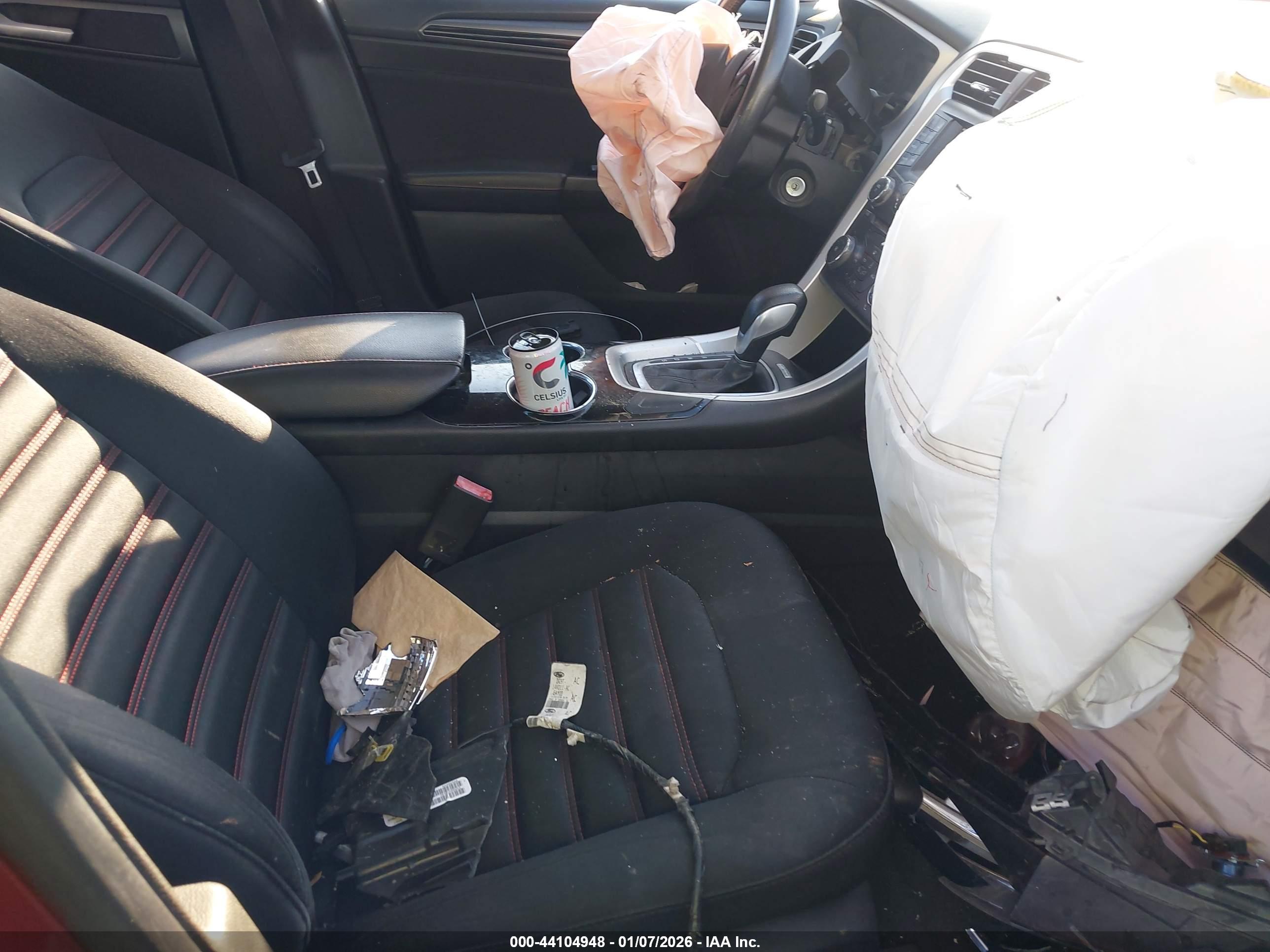 FORD FUSION image 5