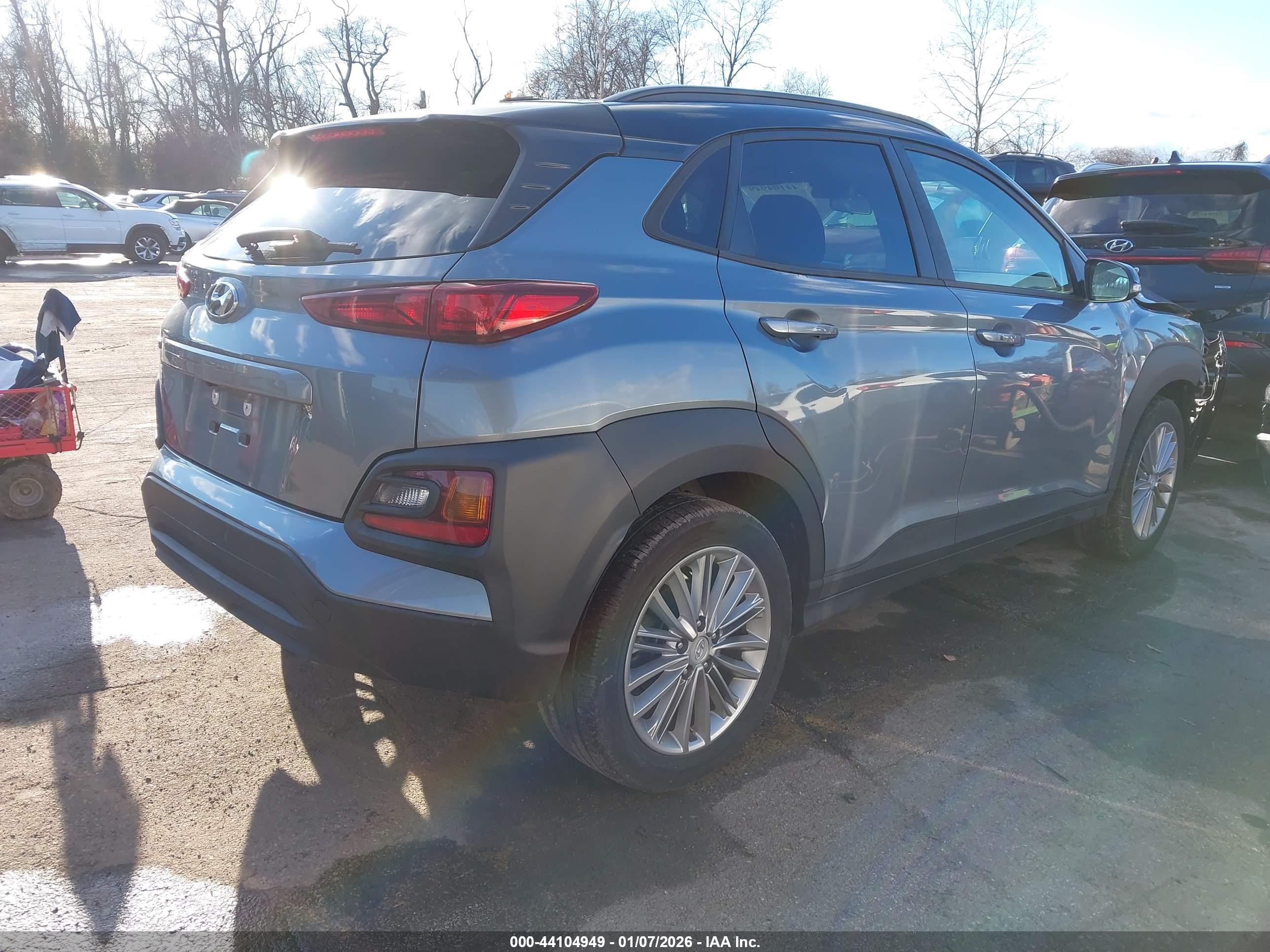 HYUNDAI KONA image 4