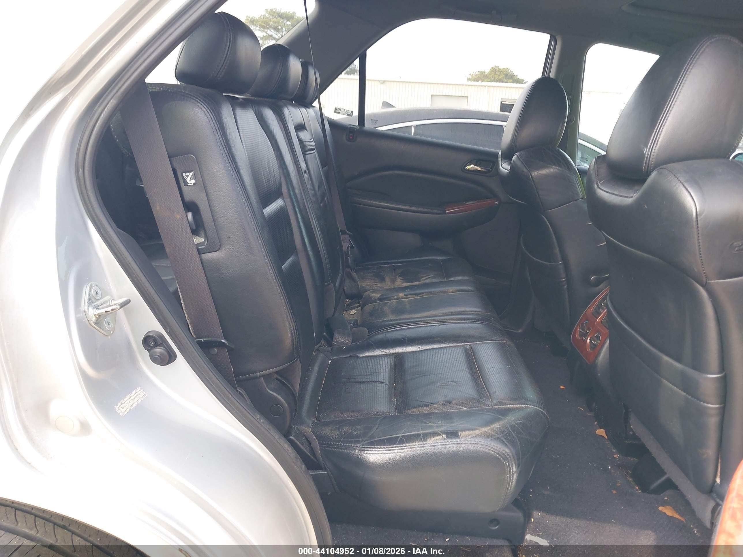ACURA MDX image 8