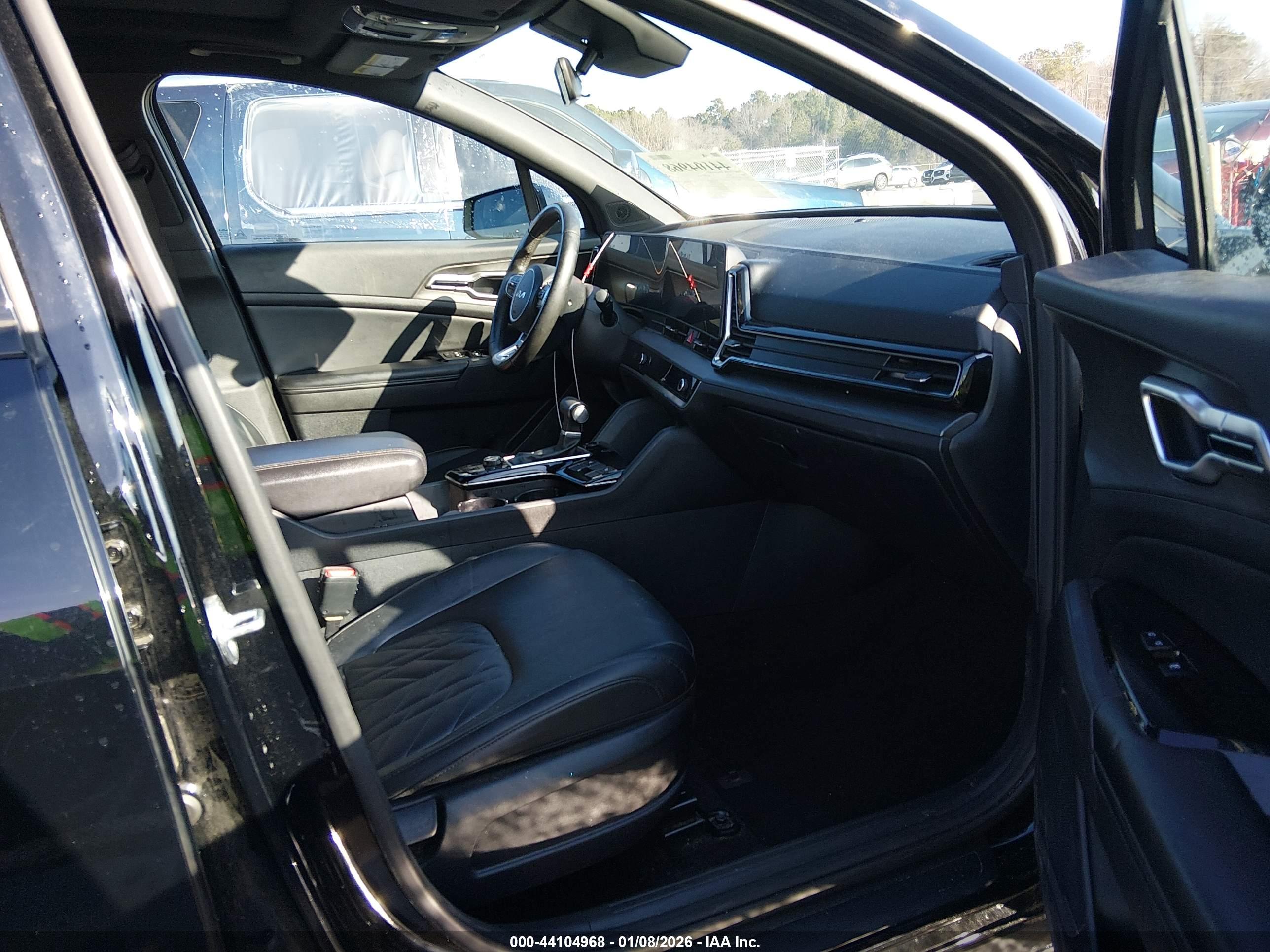 KIA SPORTAGE image 5