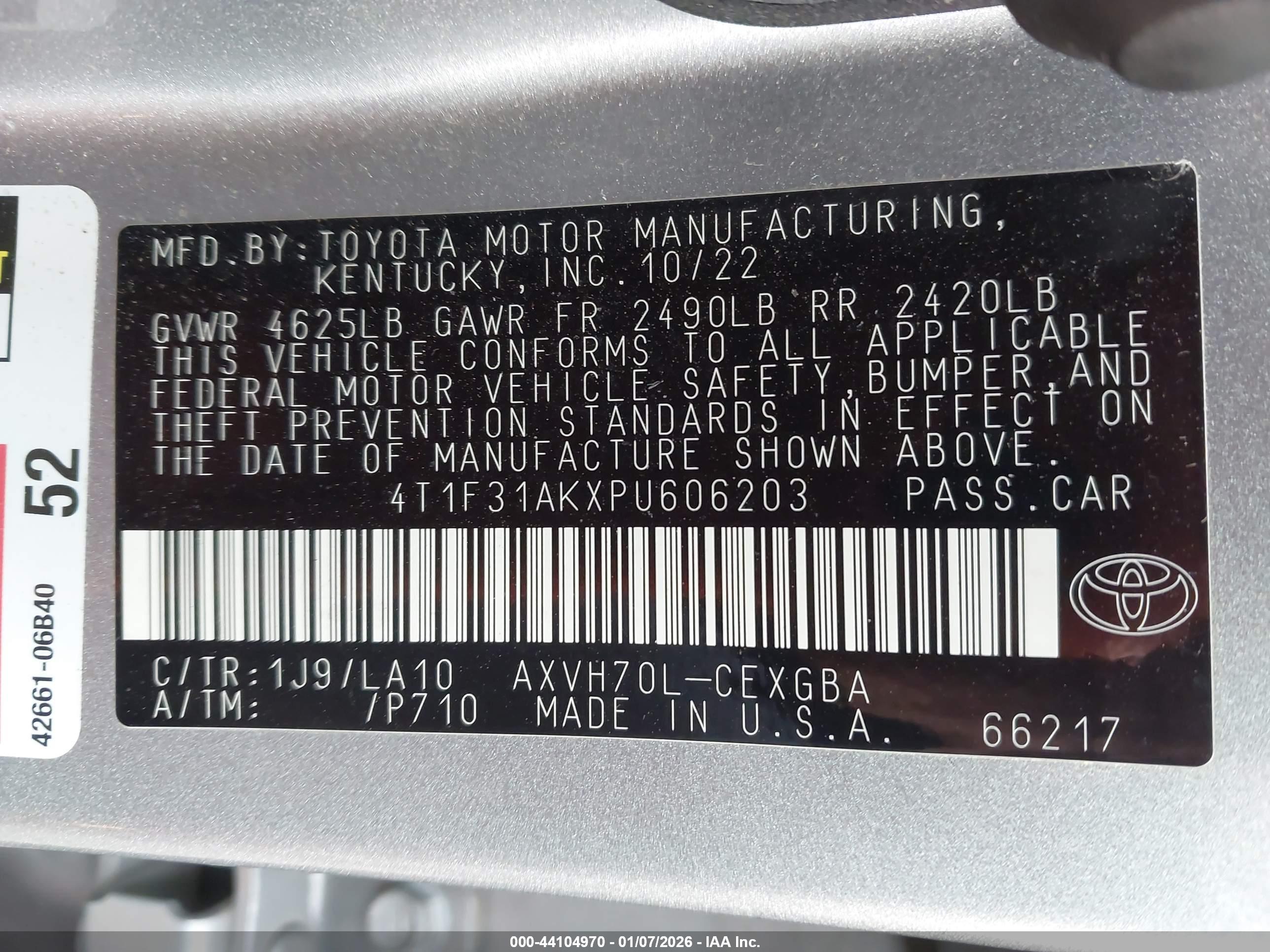 TOYOTA CAMRY image 9
