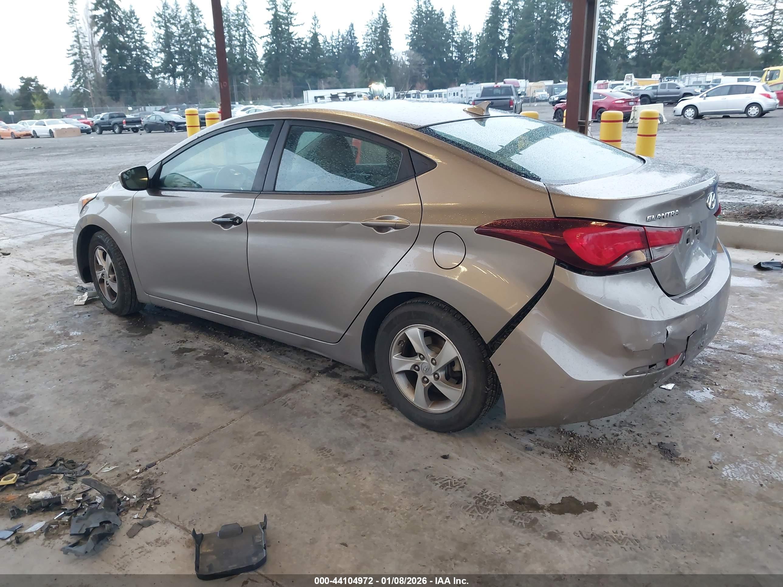 HYUNDAI ELANTRA image 3