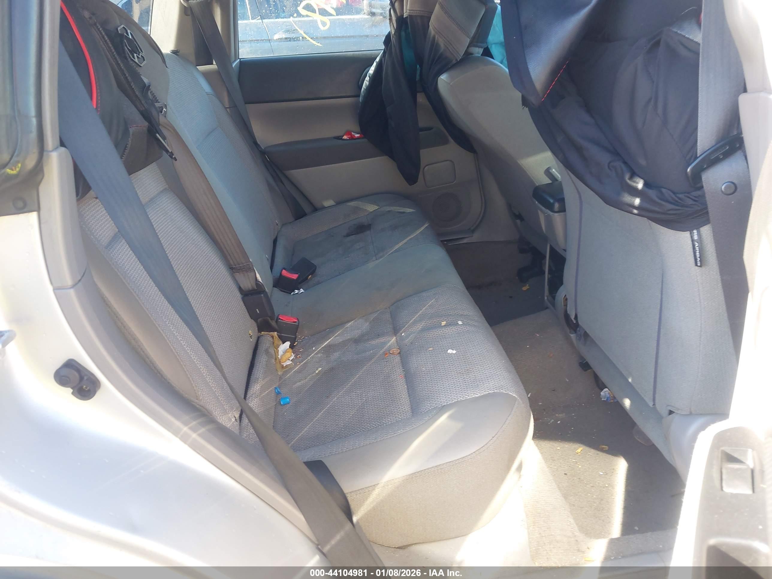 SUBARU FORESTER image 8