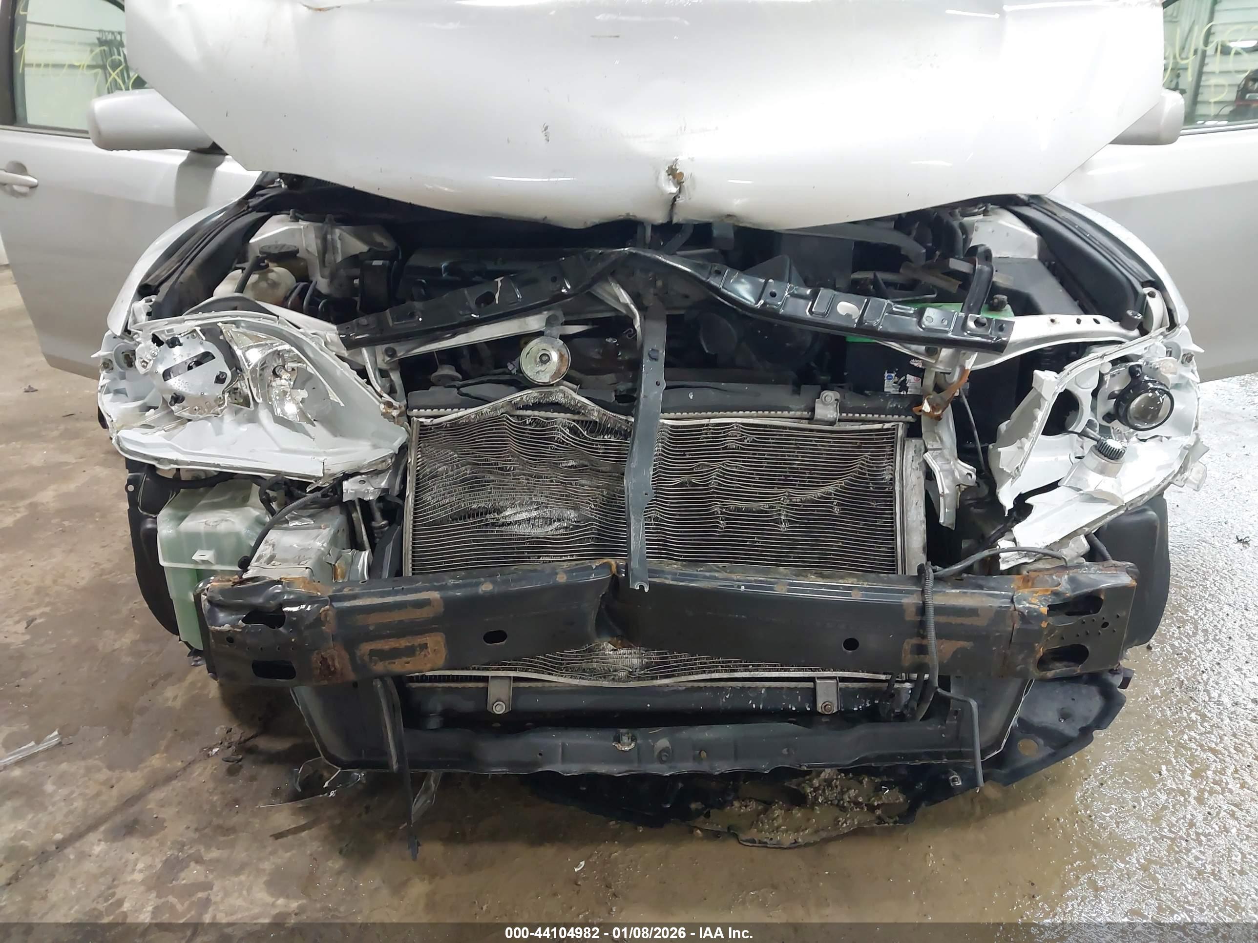 TOYOTA CAMRY image 6