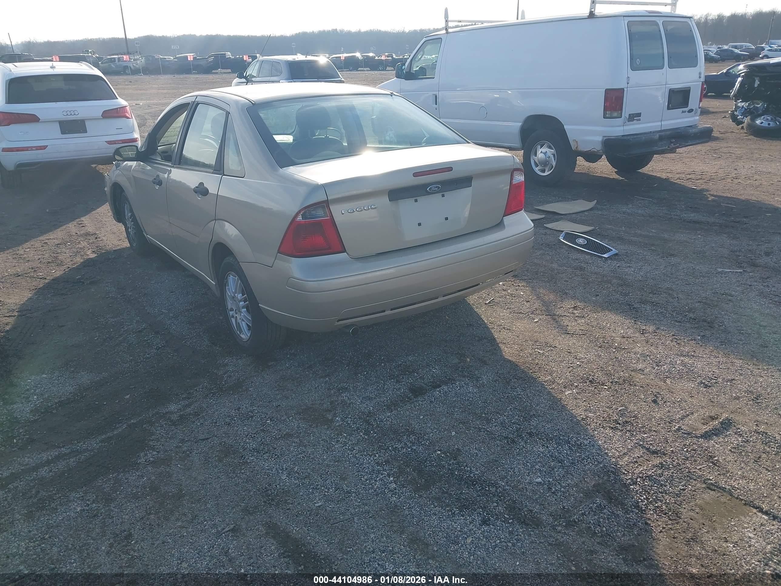 FORD FOCUS image 3