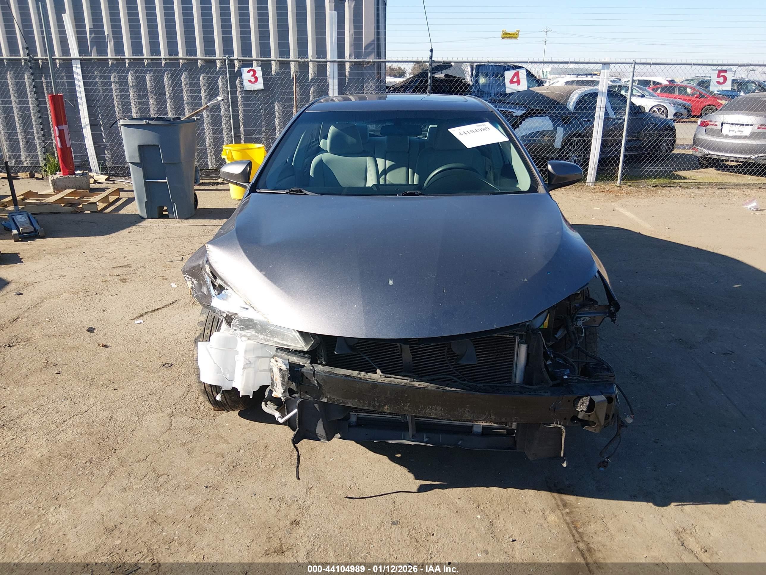 TOYOTA CAMRY image 6