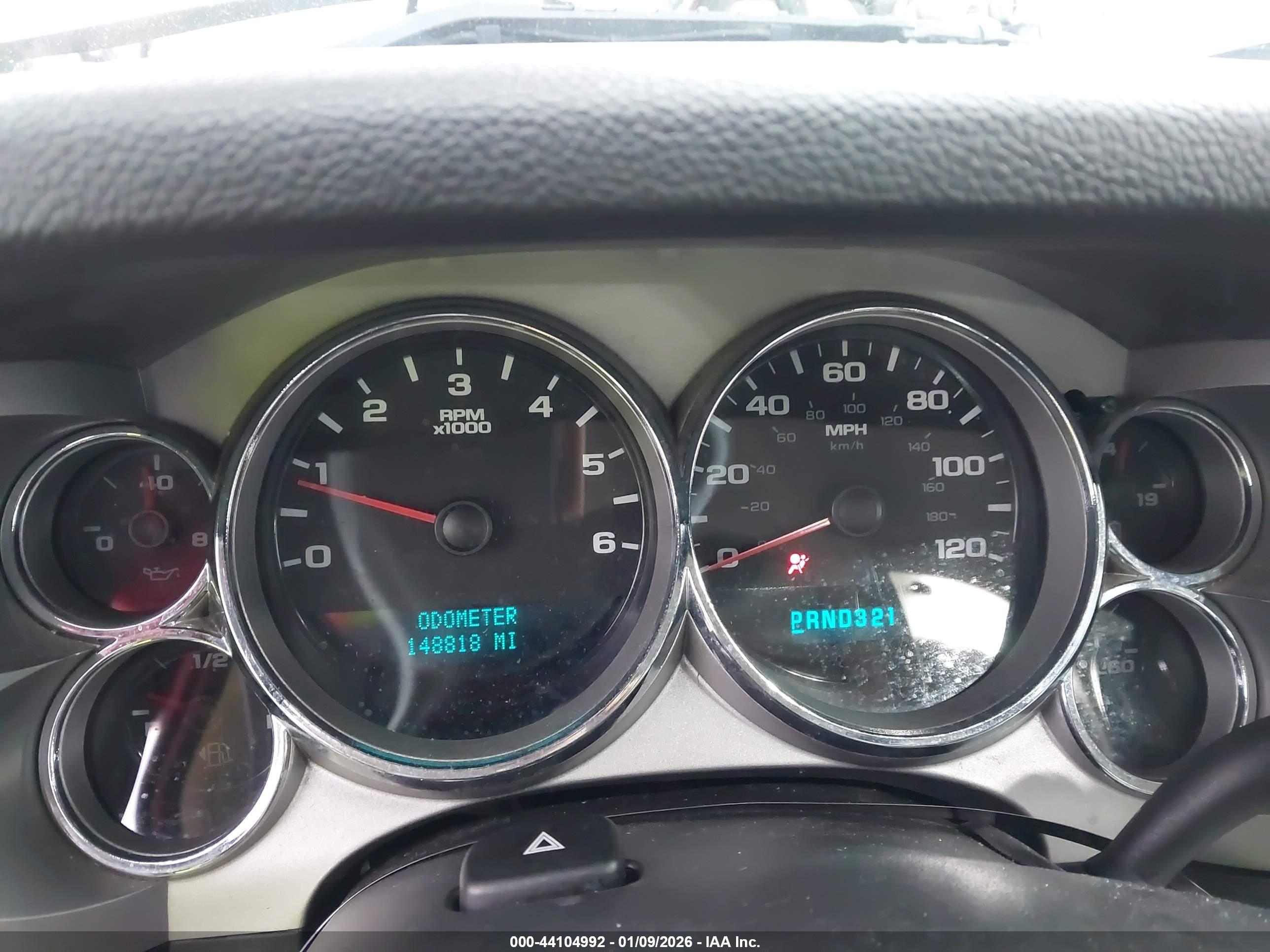 CHEVROLET SILVERADO image 7