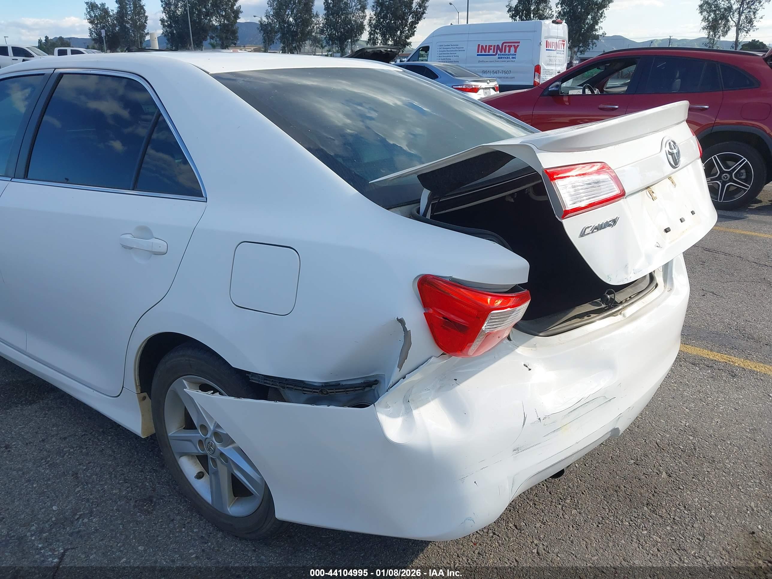 TOYOTA CAMRY image 6