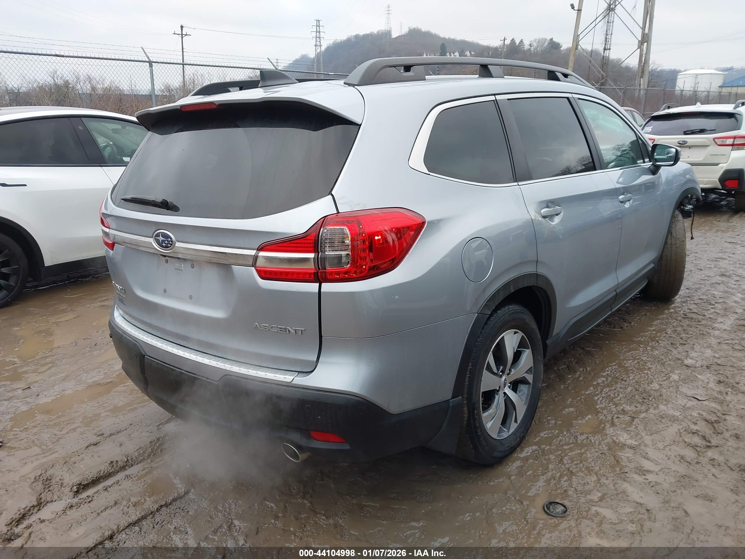 SUBARU ASCENT image 4