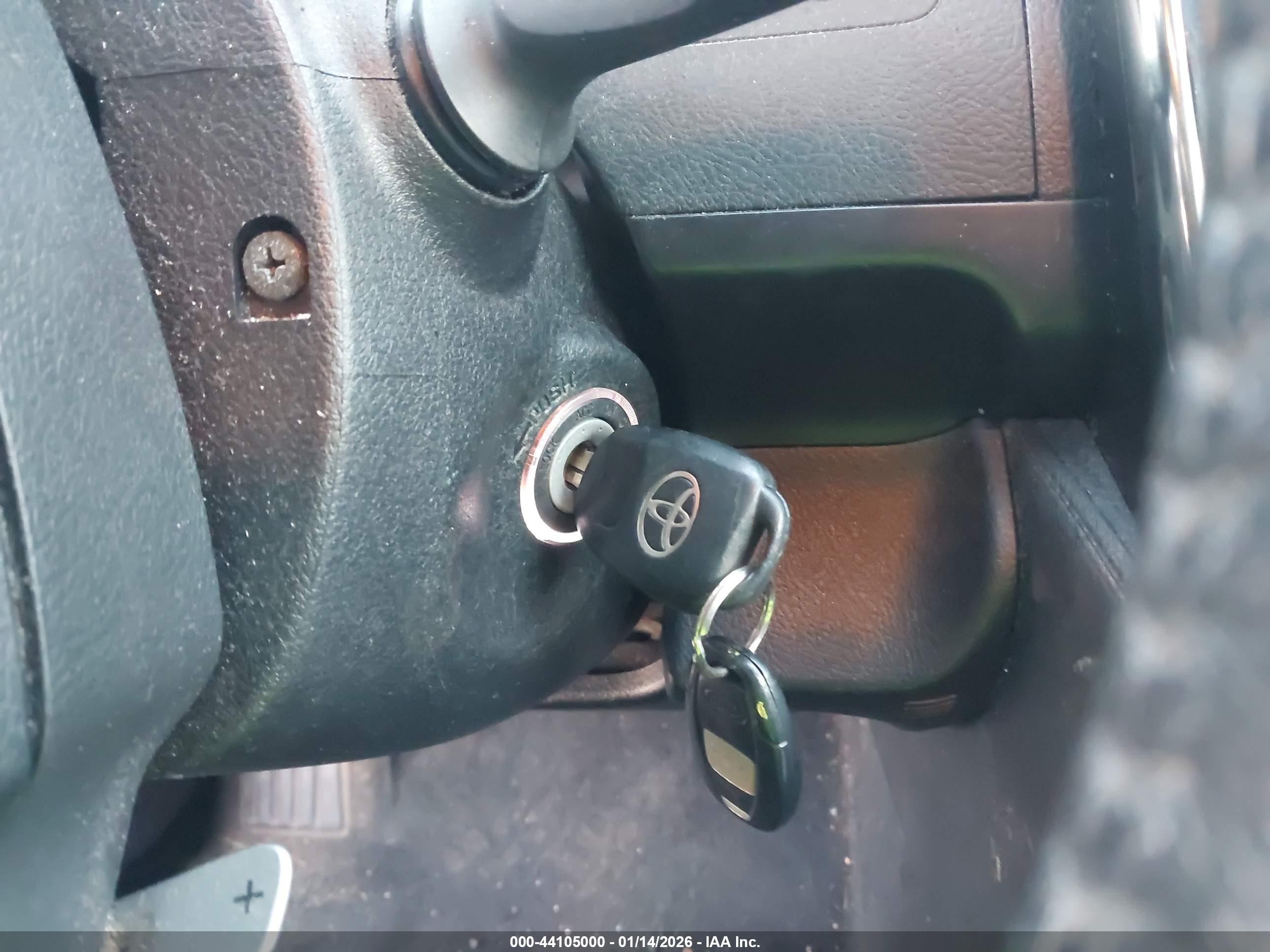 TOYOTA CAMRY image 11